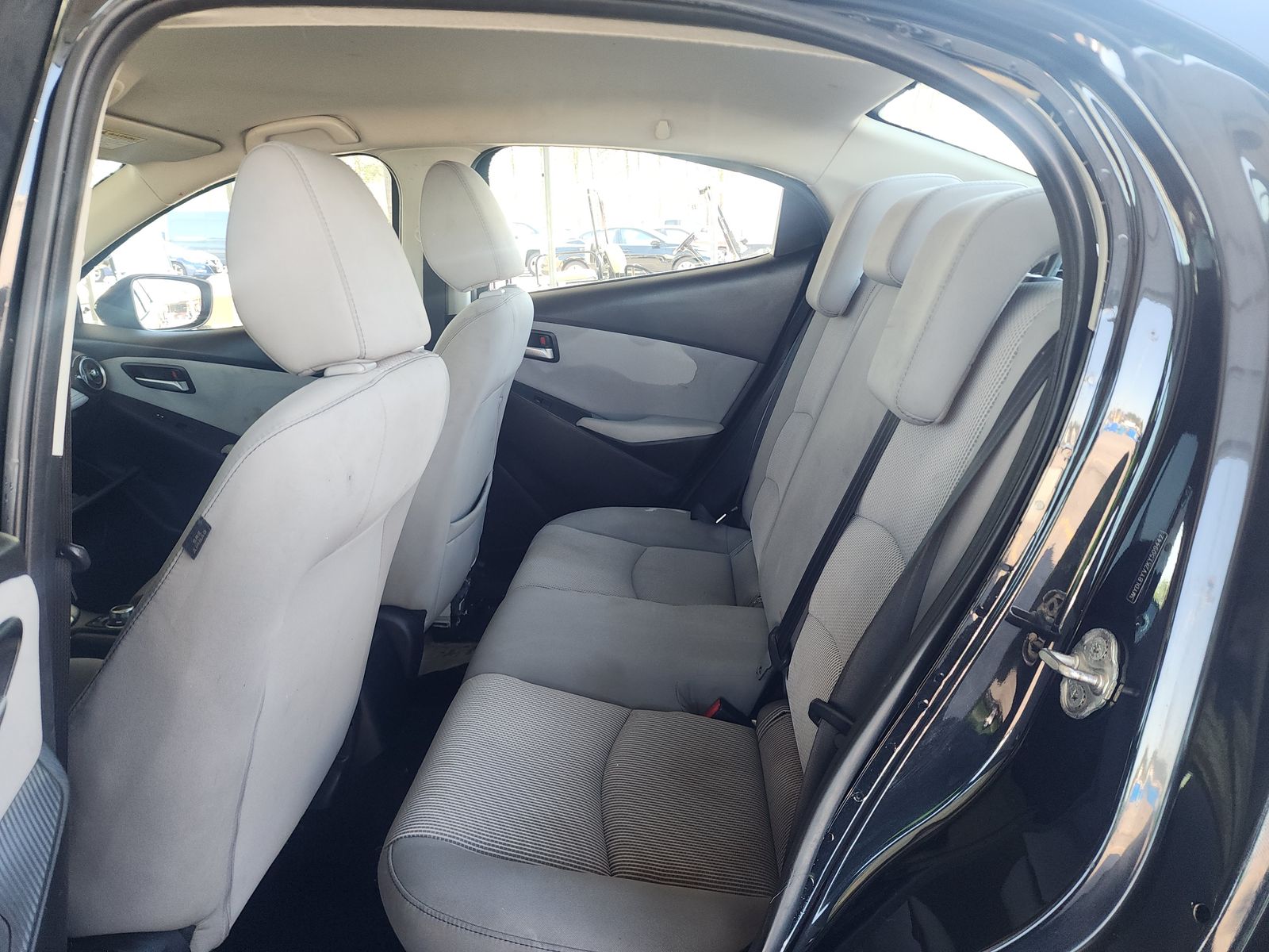 2019 Toyota Yaris LE FWD