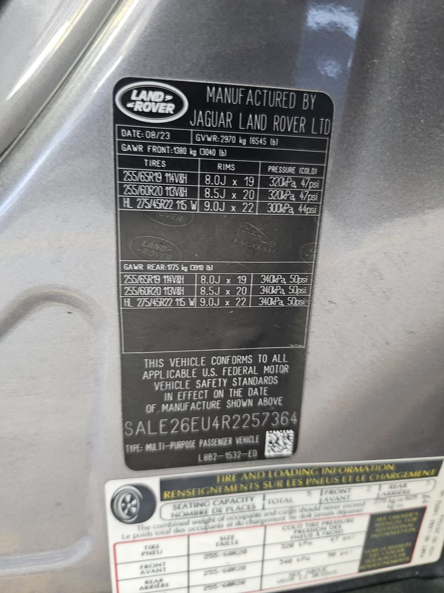 2024 Land Rover Defender 90 X-Dynamic SE AWD