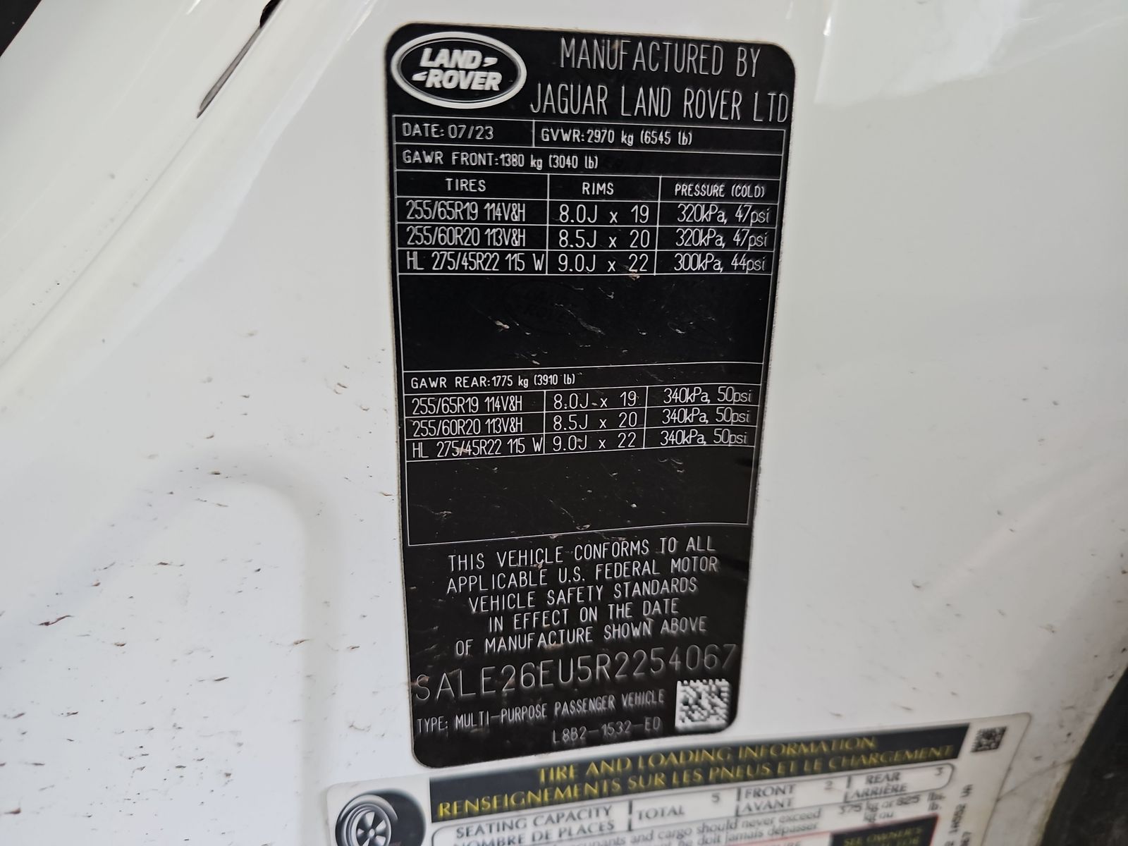 2024 Land Rover Defender 90 X-Dynamic SE AWD