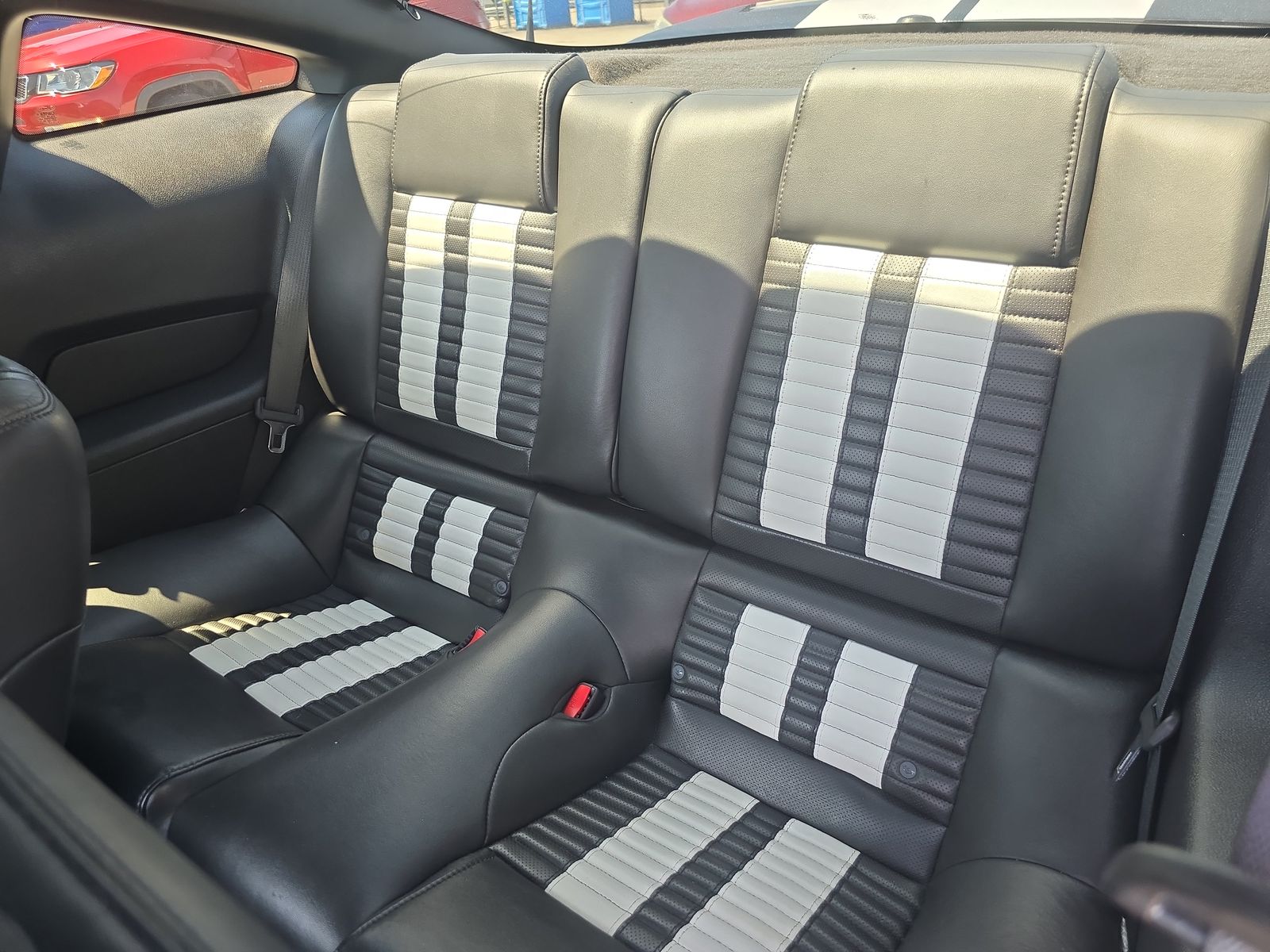 2010 Ford Mustang Shelby GT500 RWD