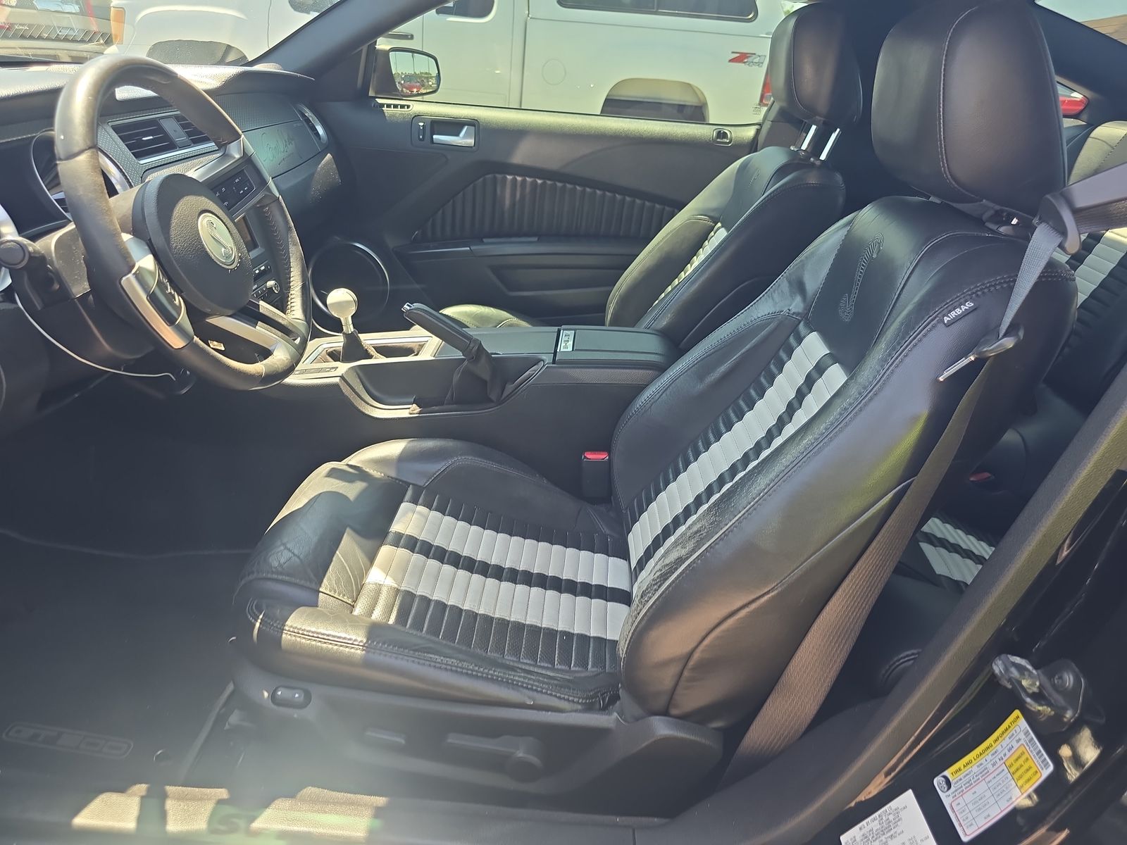 2010 Ford Mustang Shelby GT500 RWD