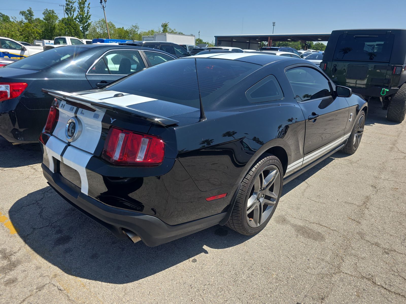 2010 Ford Mustang Shelby GT500 RWD