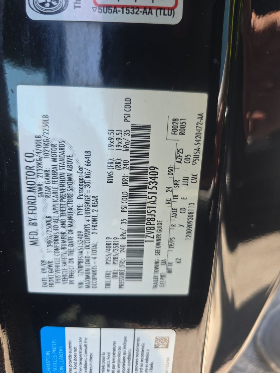 2010 Ford Mustang Shelby GT500 RWD