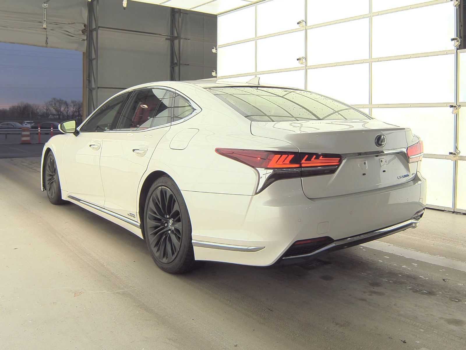 2020 Lexus LS LS 500h AWD