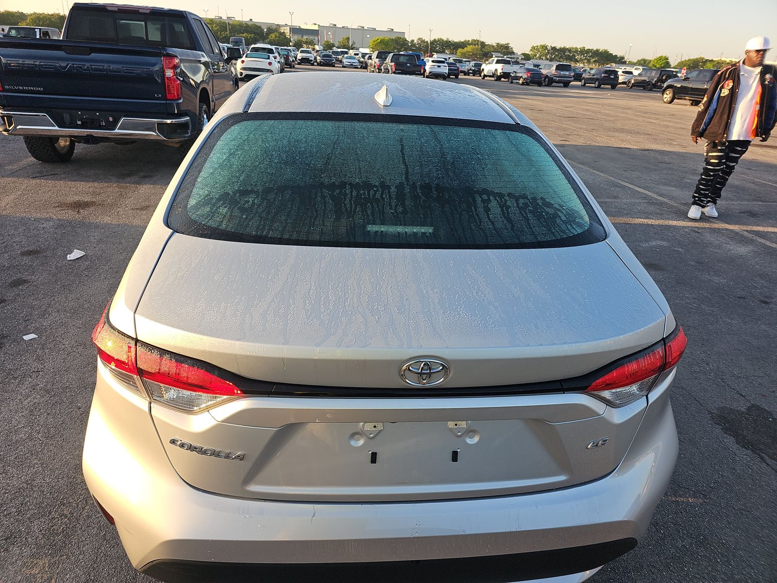 2022 Toyota Corolla LE FWD