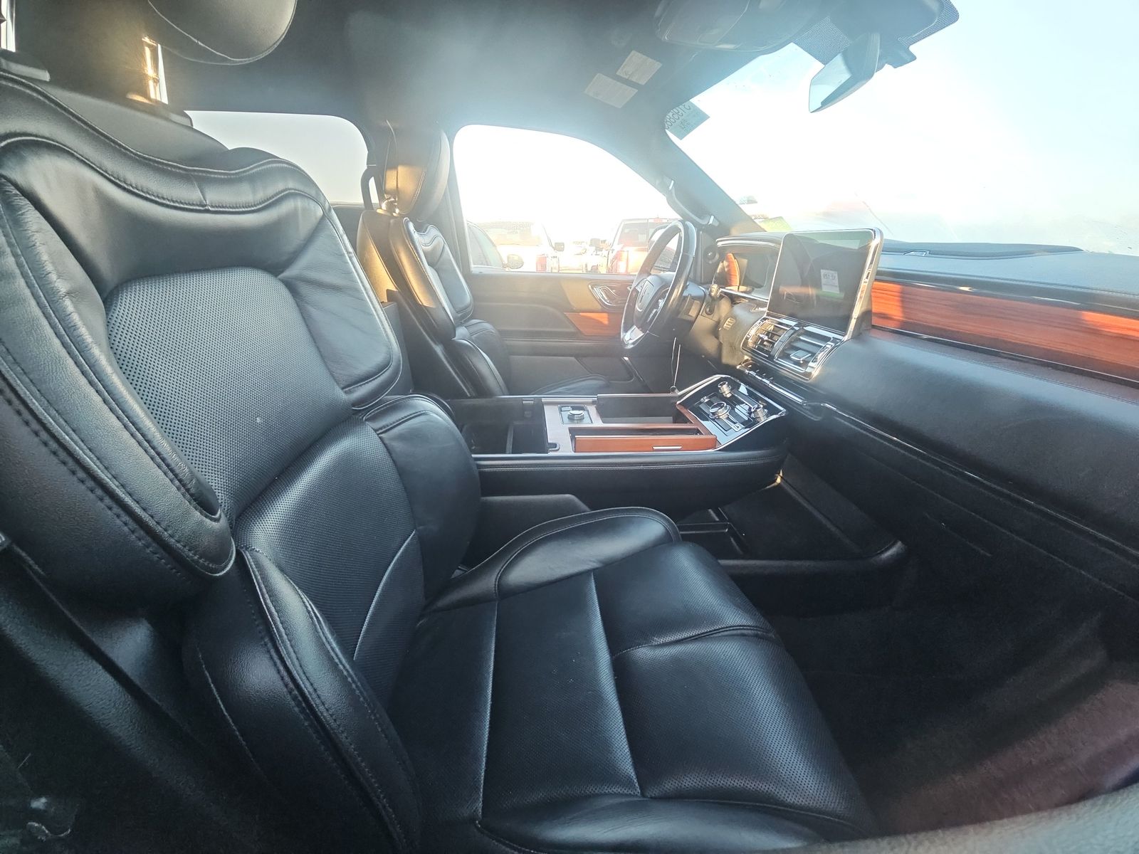 2018 Lincoln Navigator Select RWD