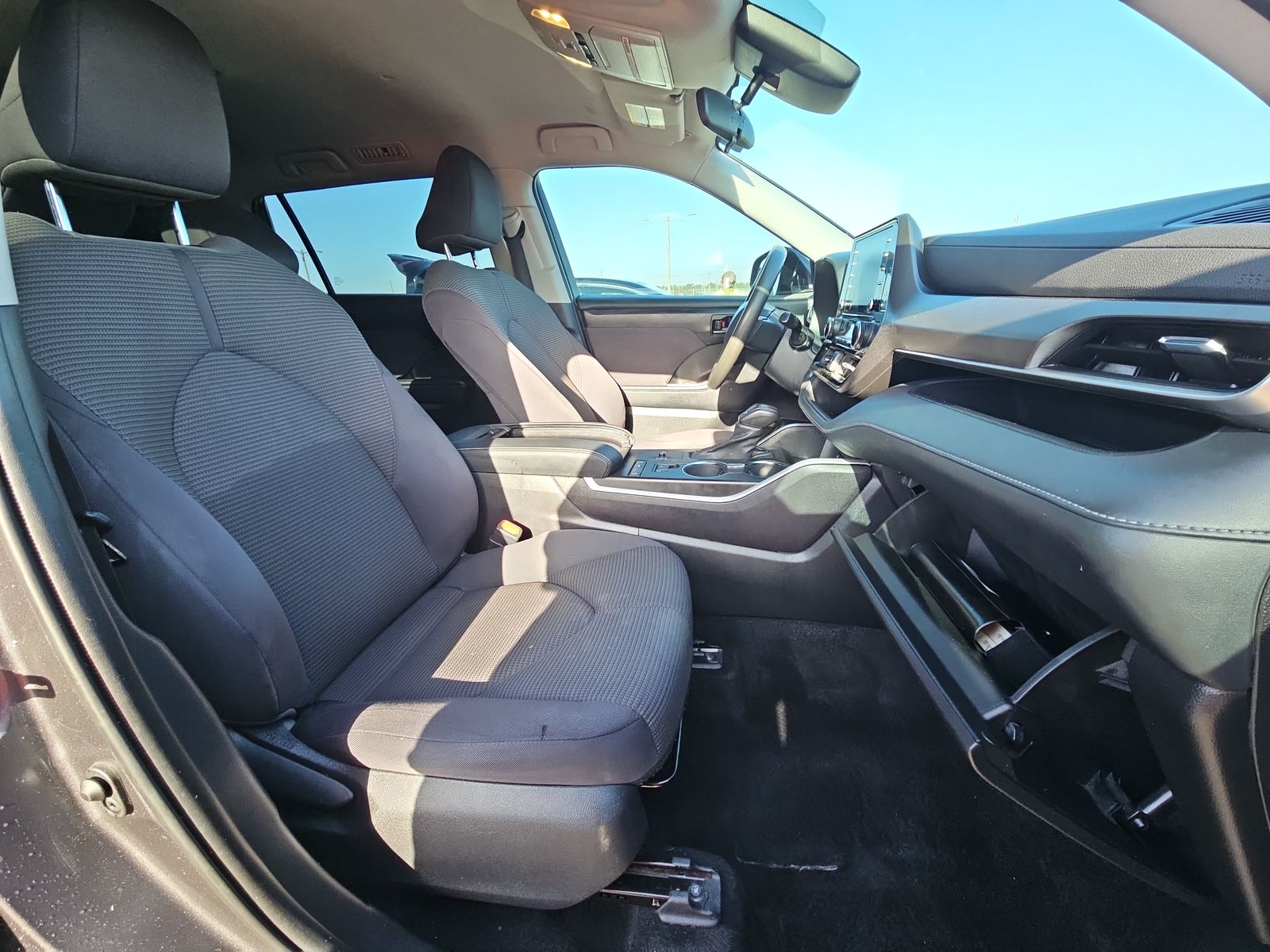 2022 Toyota Highlander L FWD