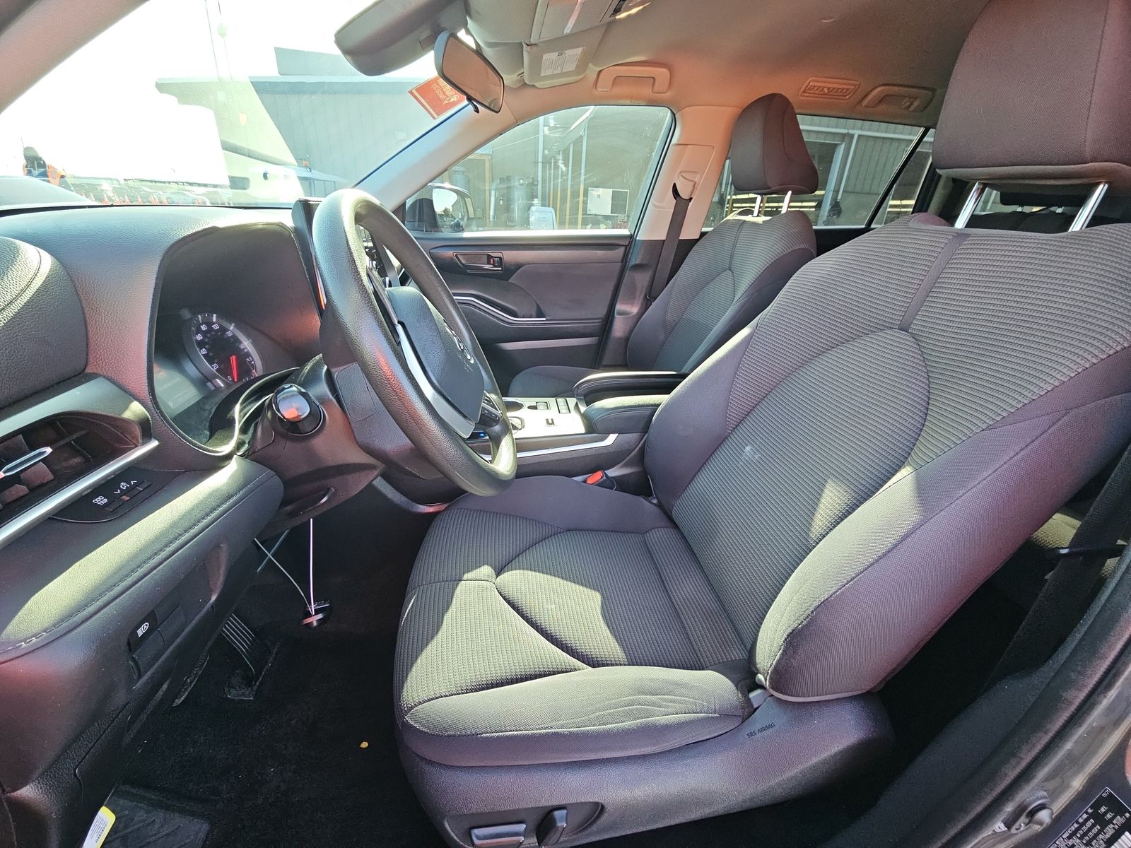 2022 Toyota Highlander L FWD