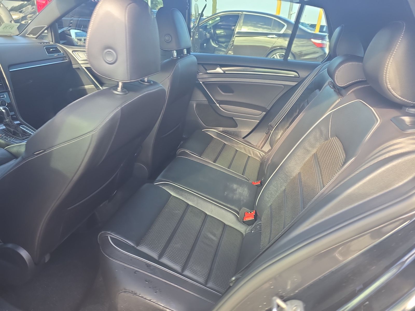 2019 Volkswagen Golf R 2.0T AWD