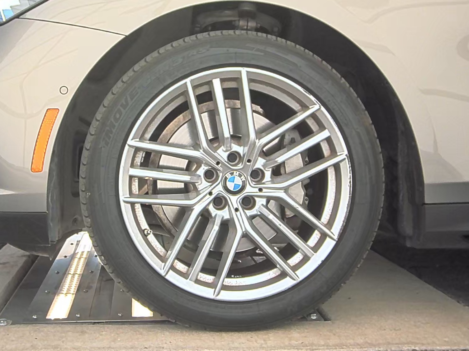 2024 BMW 5 Series 530i RWD