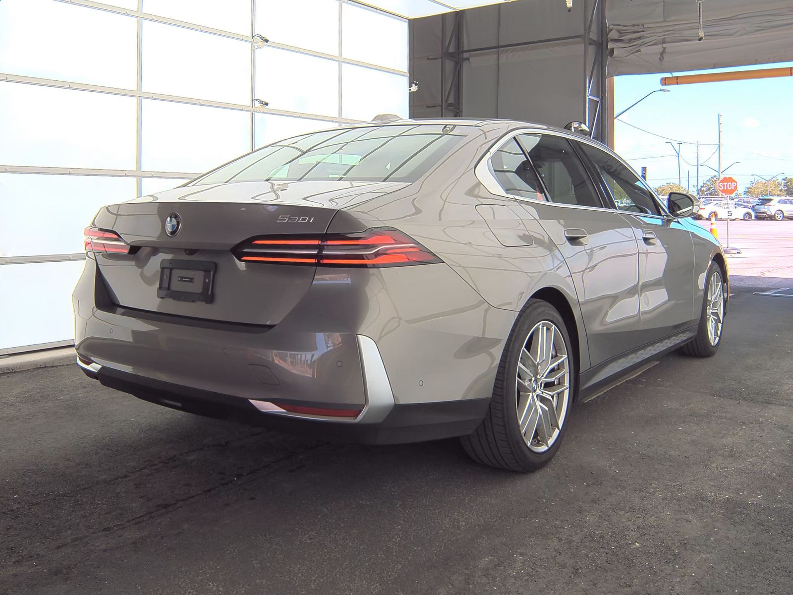 2024 BMW 5 Series 530i RWD