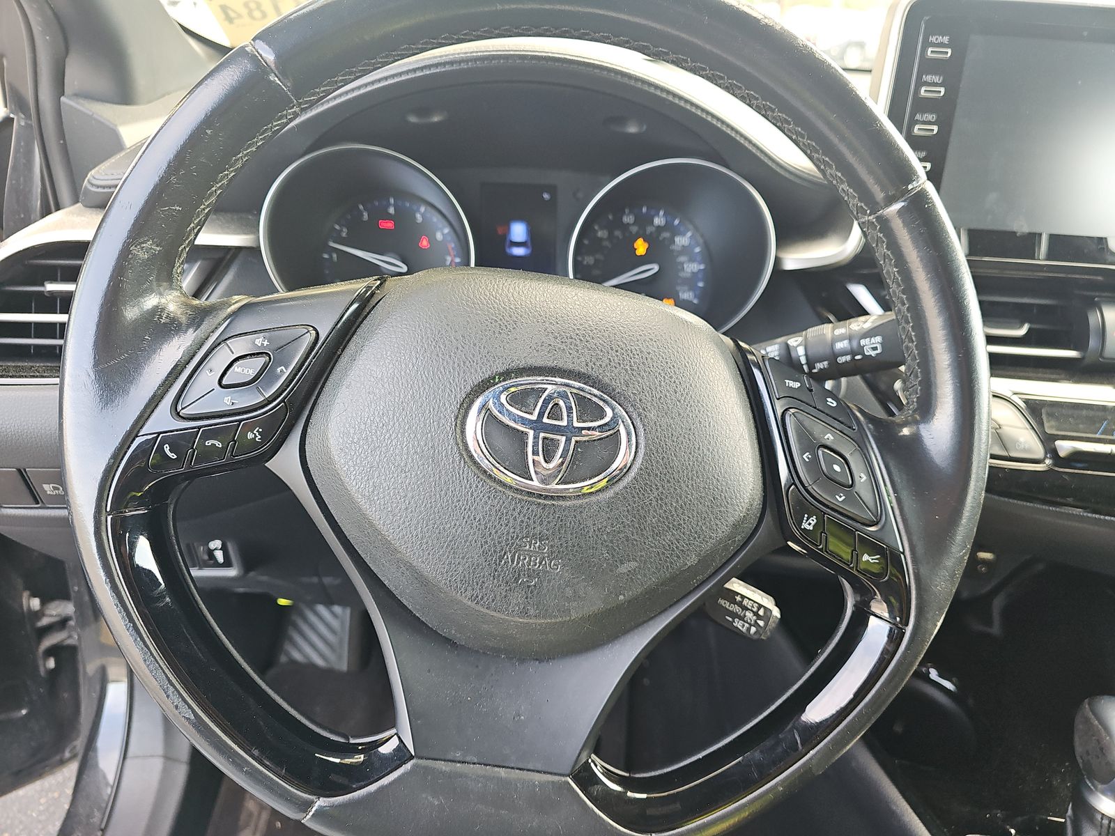 2019 Toyota C-HR XLE FWD