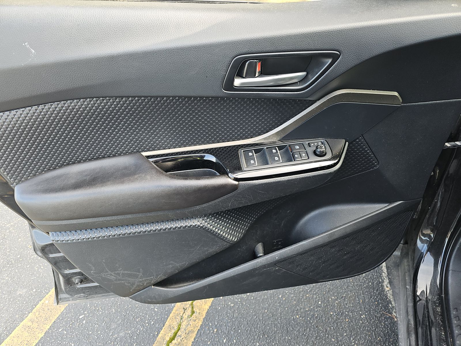 2019 Toyota C-HR XLE FWD