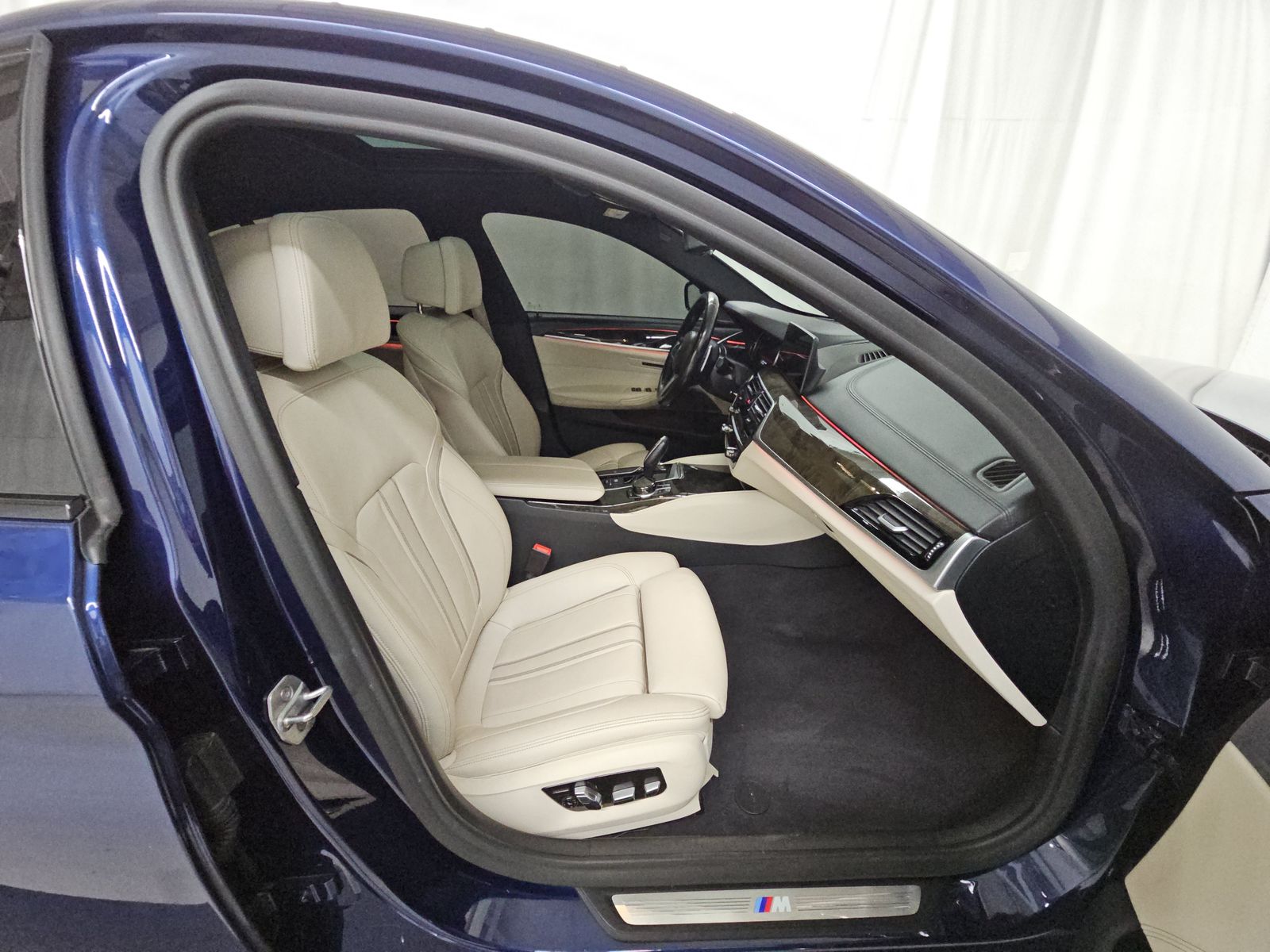 2019 BMW 5 Series 540i RWD