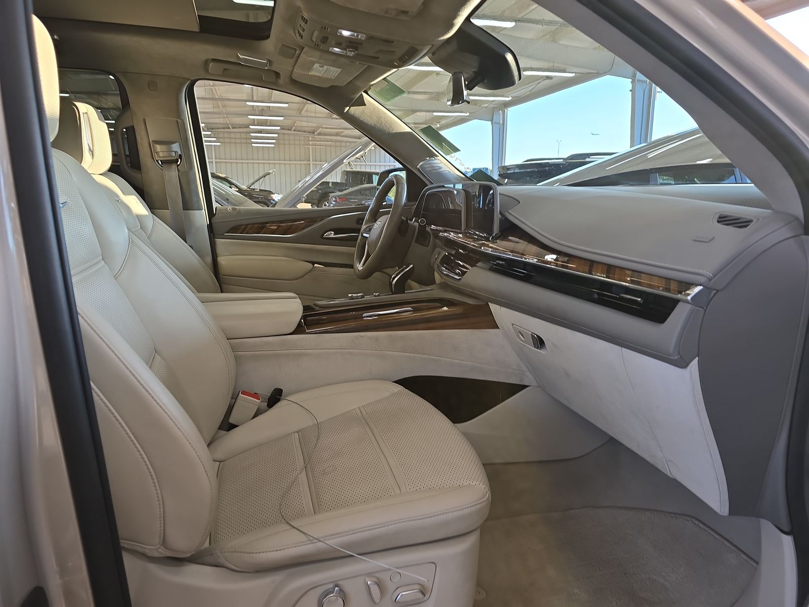 2022 Cadillac Escalade ESV Sport Platinum AWD