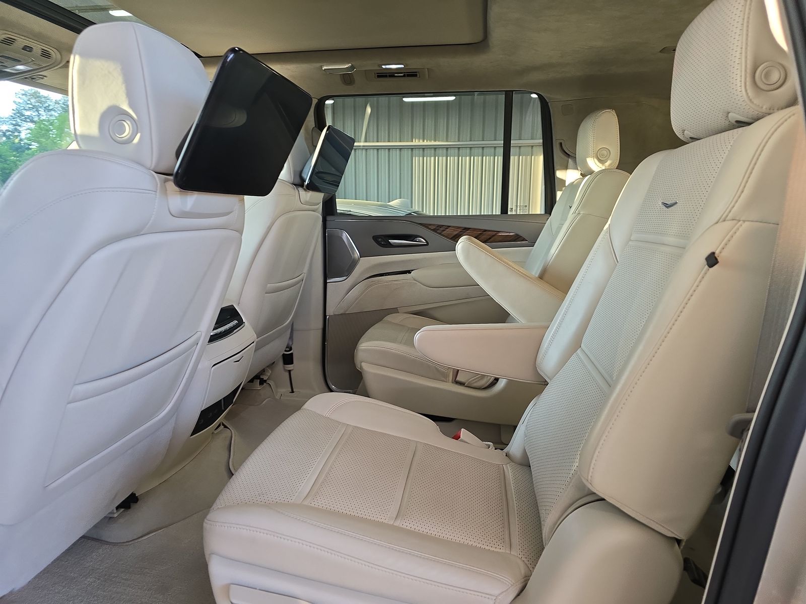 2022 Cadillac Escalade ESV Sport Platinum AWD