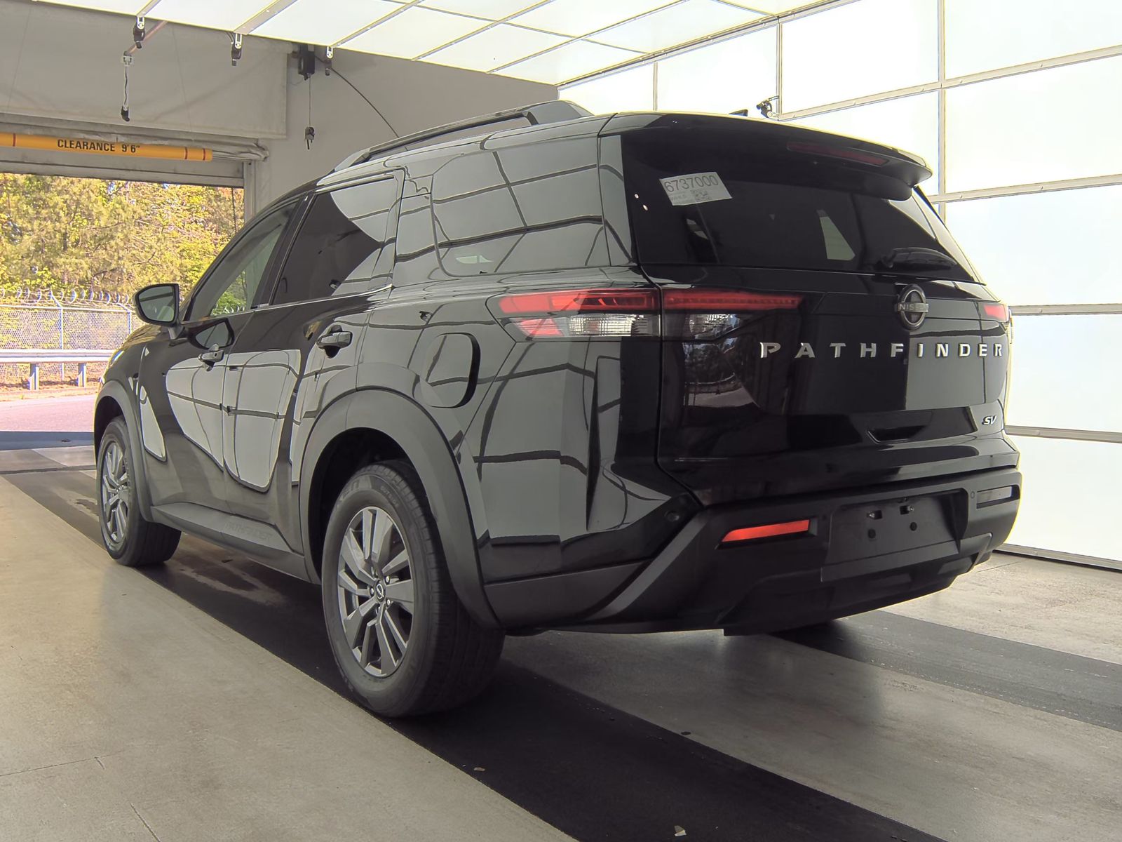 2022 Nissan Pathfinder SV FWD