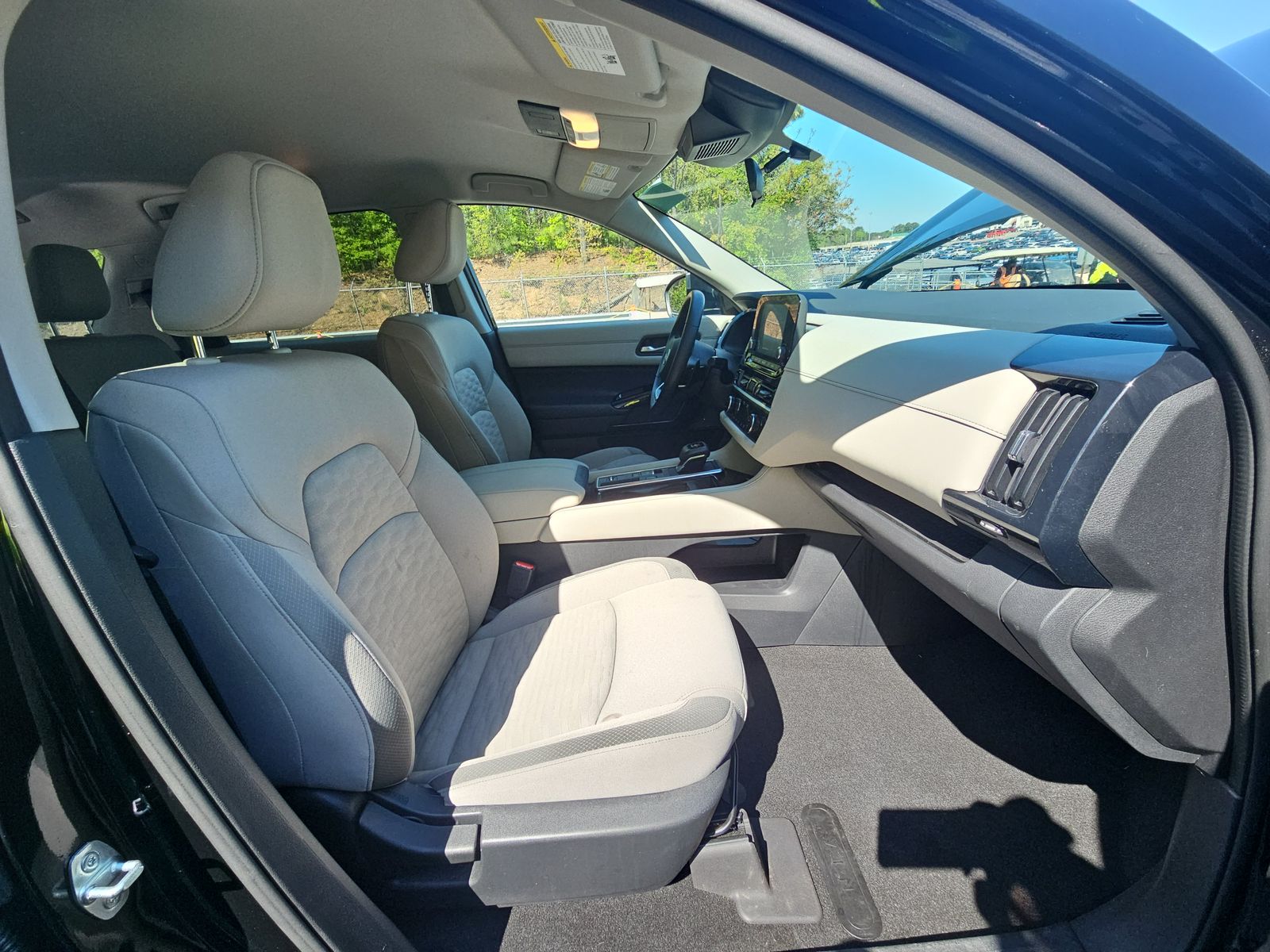 2022 Nissan Pathfinder SV FWD
