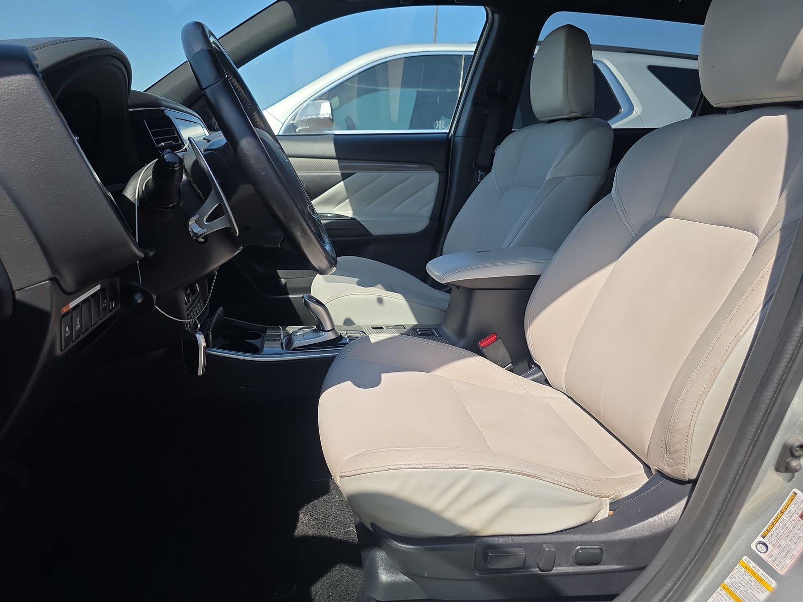 2022 Mitsubishi Outlander PHEV SEL AWD
