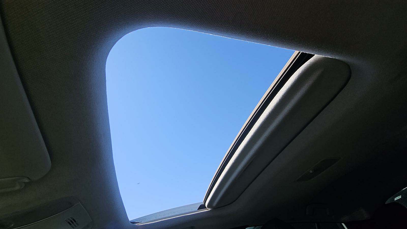 2021 Toyota Prius Limited FWD