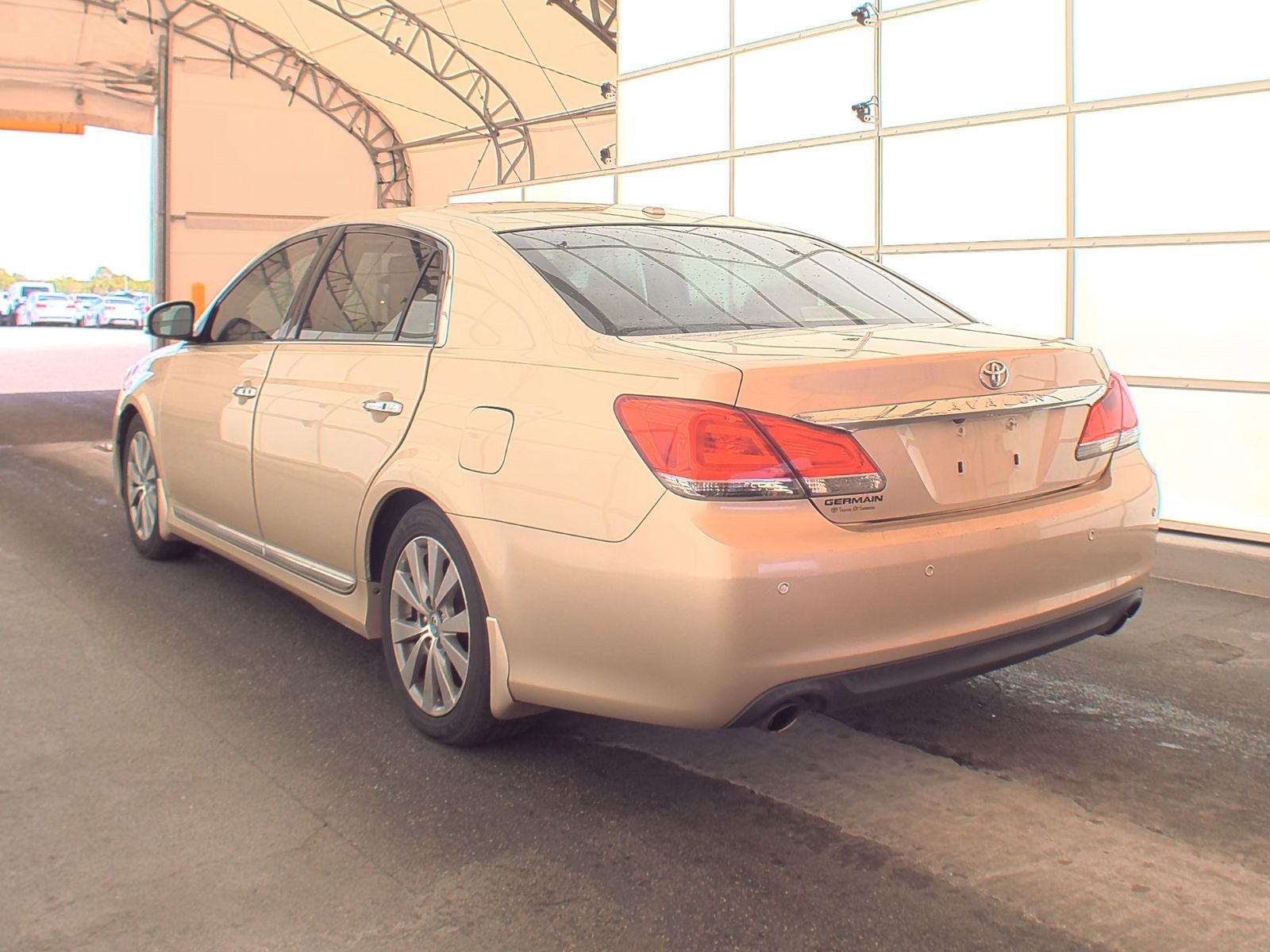 2012 Toyota Avalon Limited FWD