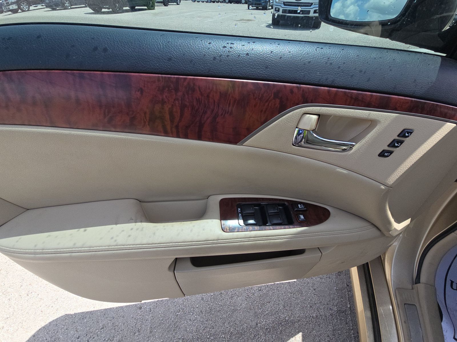 2012 Toyota Avalon Limited FWD