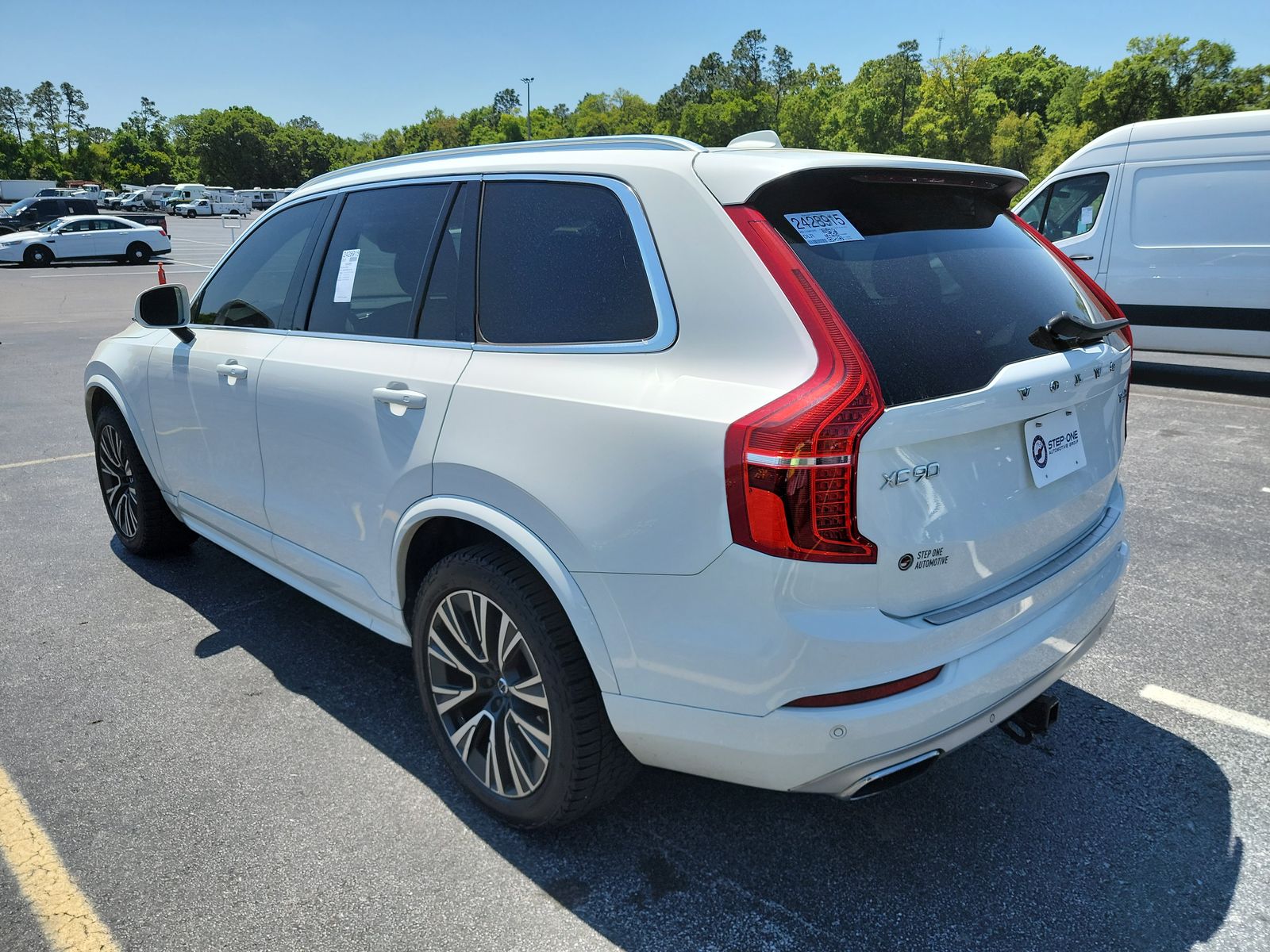 2020 Volvo XC90 T6 Momentum AWD