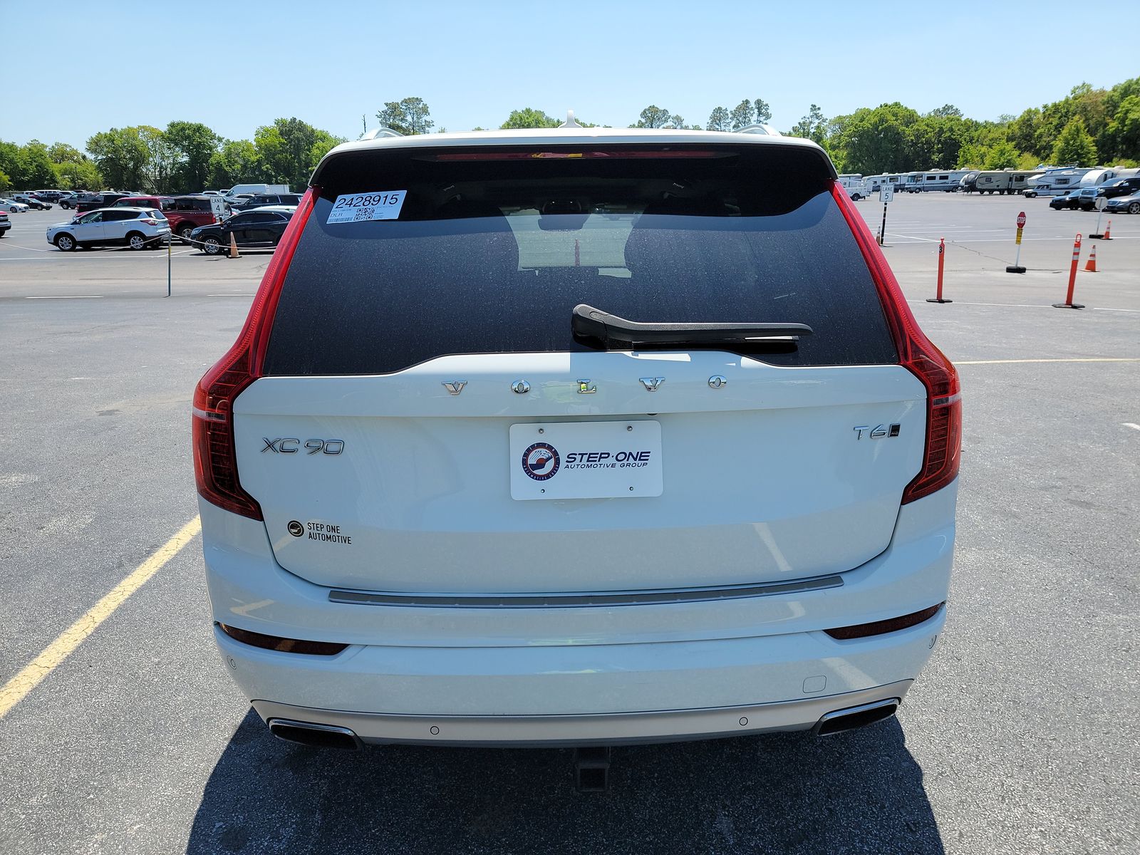 2020 Volvo XC90 T6 Momentum AWD