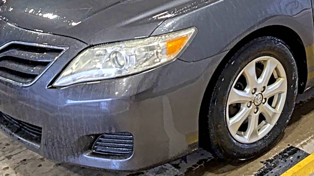 2011 Toyota Camry LE FWD