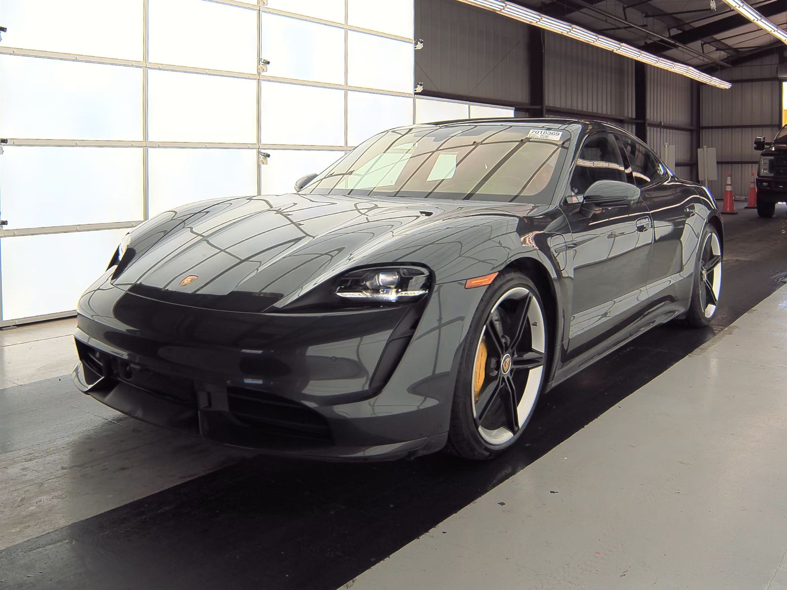 2021 Porsche Taycan Turbo S AWD