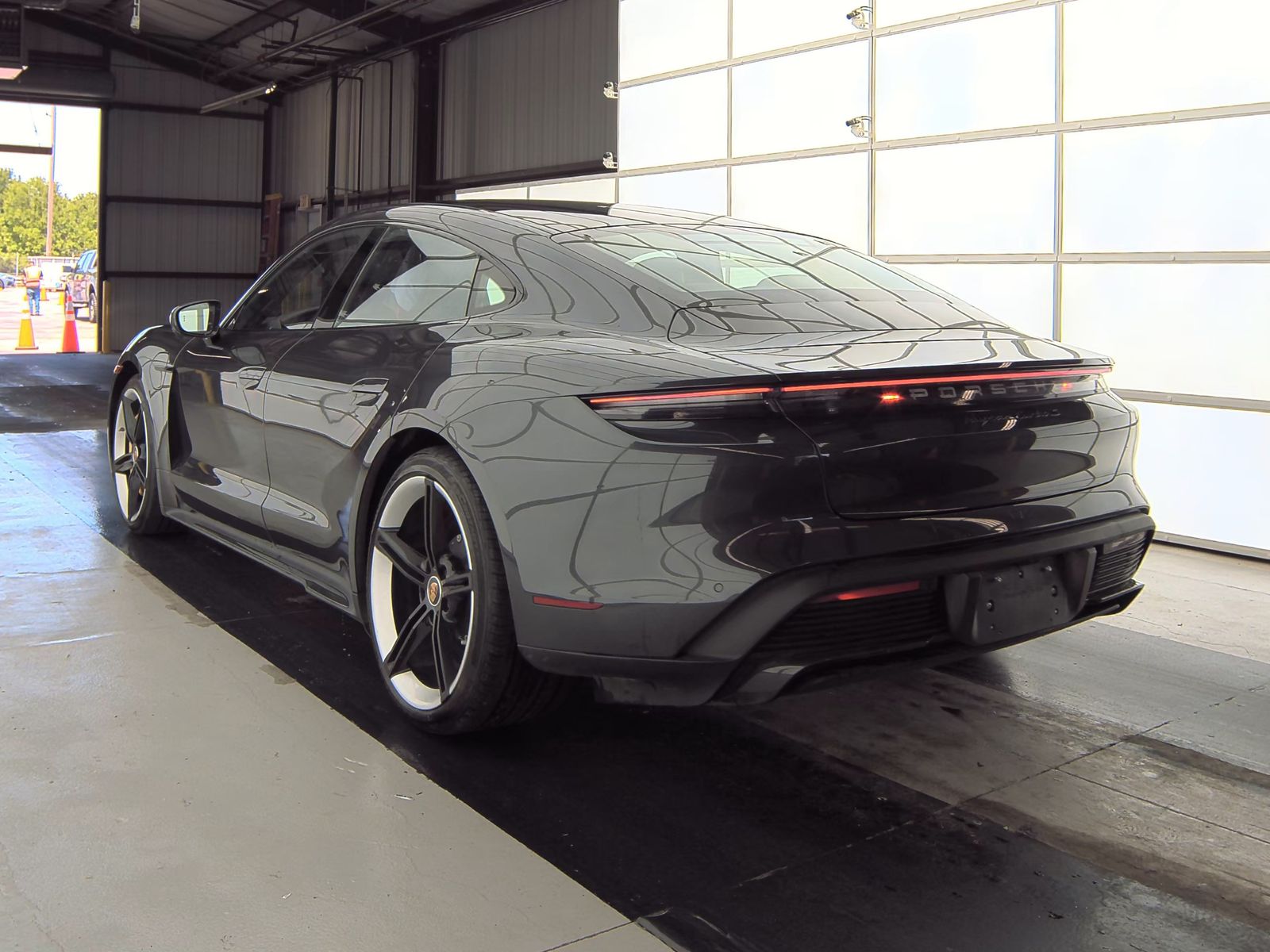 2021 Porsche Taycan Turbo S AWD