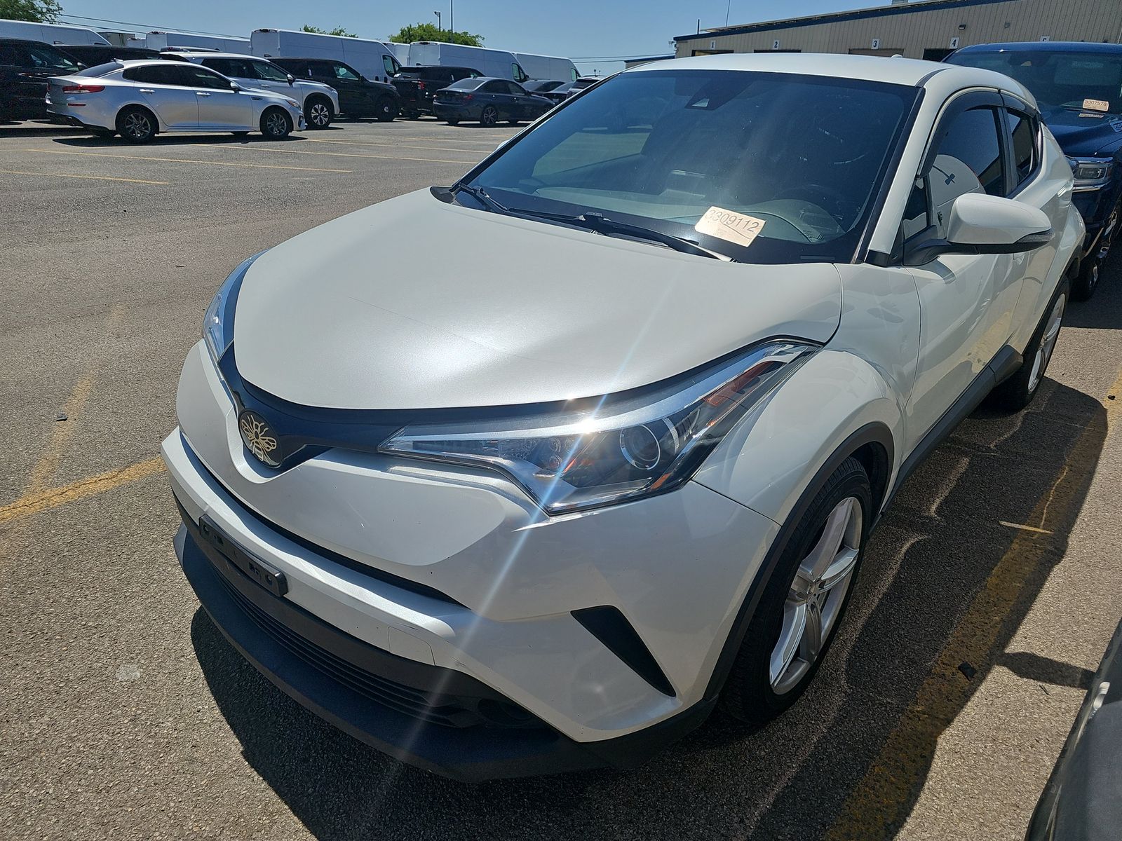 2019 Toyota C-HR XLE FWD