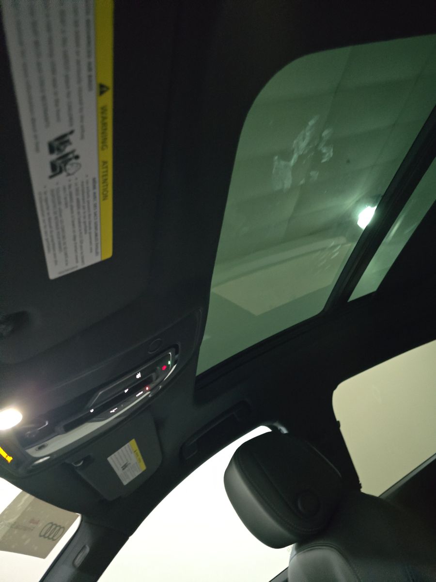 2012 Audi Q5 3.2 Premium Plus AWD