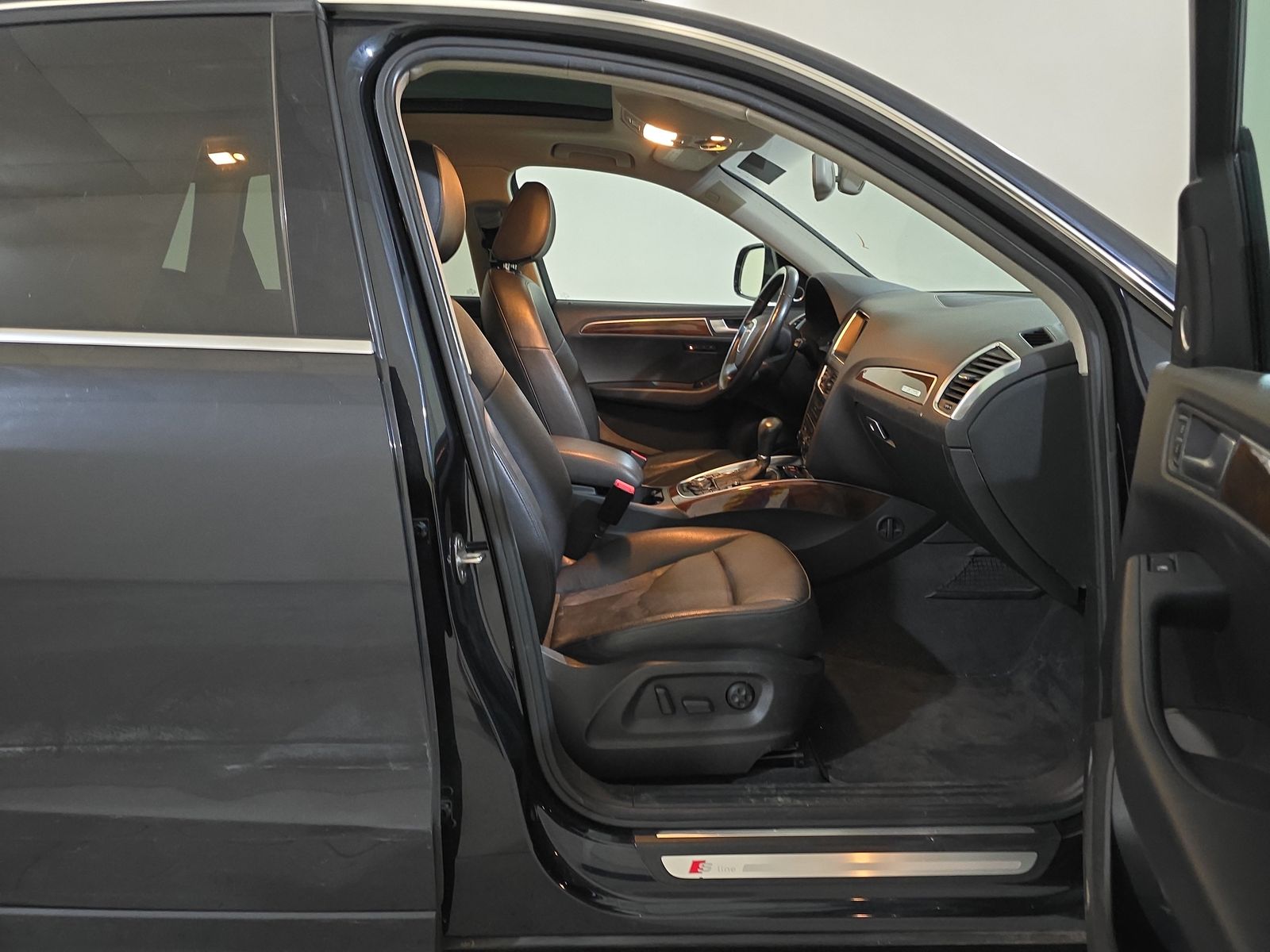 2012 Audi Q5 3.2 Premium Plus AWD