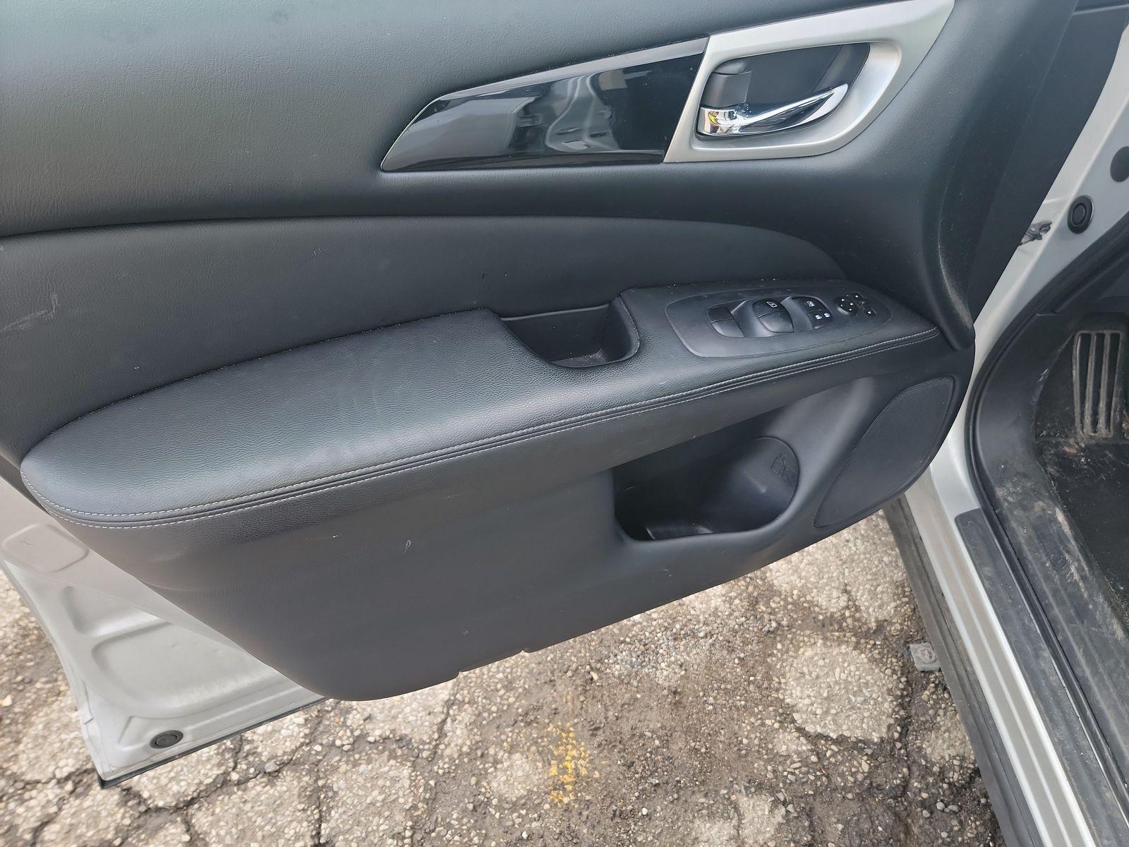 2020 Nissan Pathfinder S AWD