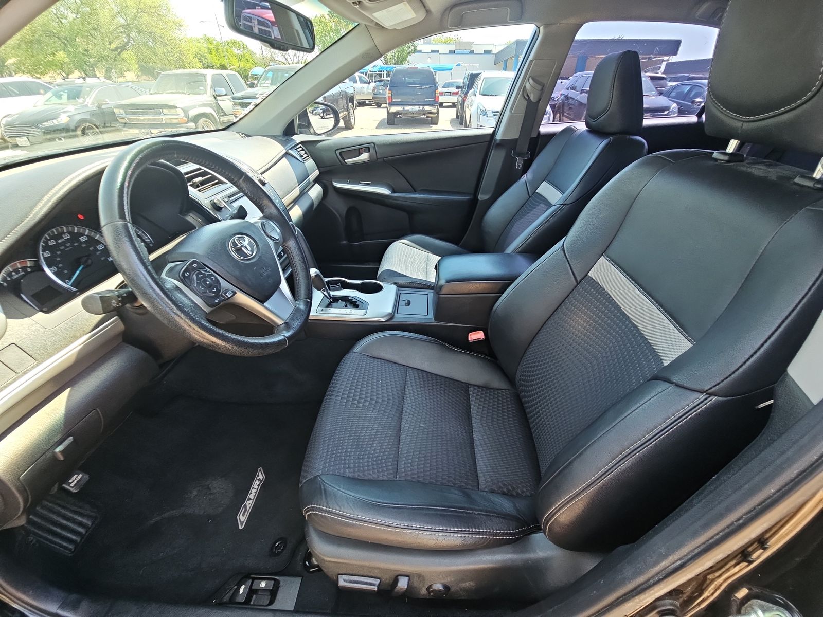 2013 Toyota Camry SE FWD