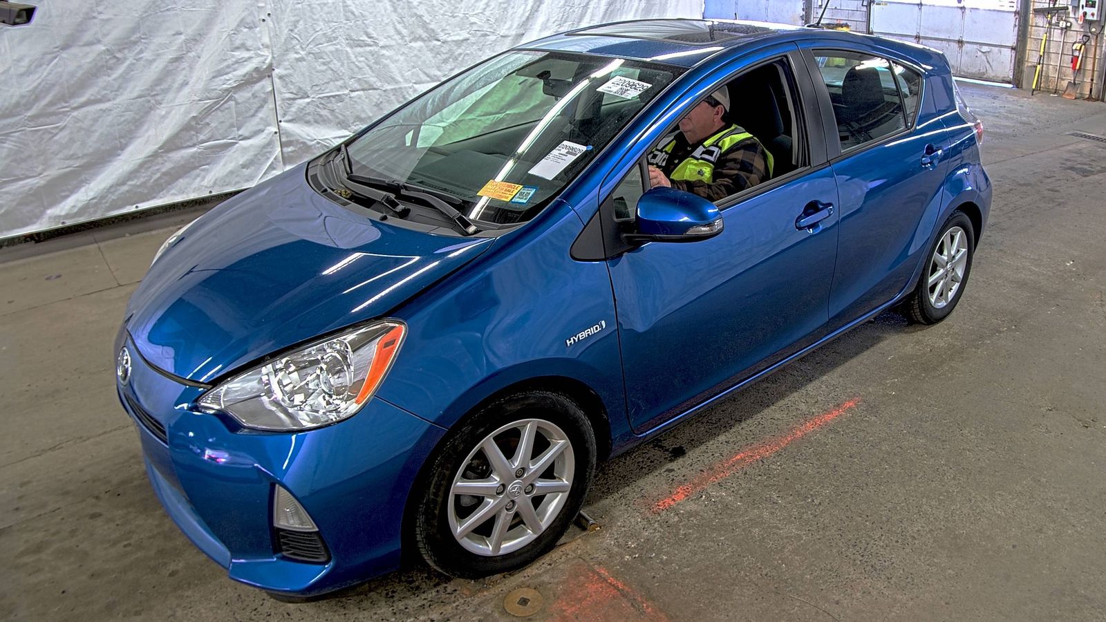 2014 Toyota Prius c Three FWD