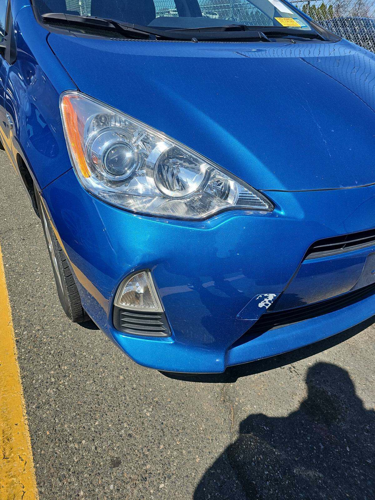 2014 Toyota Prius c Three FWD