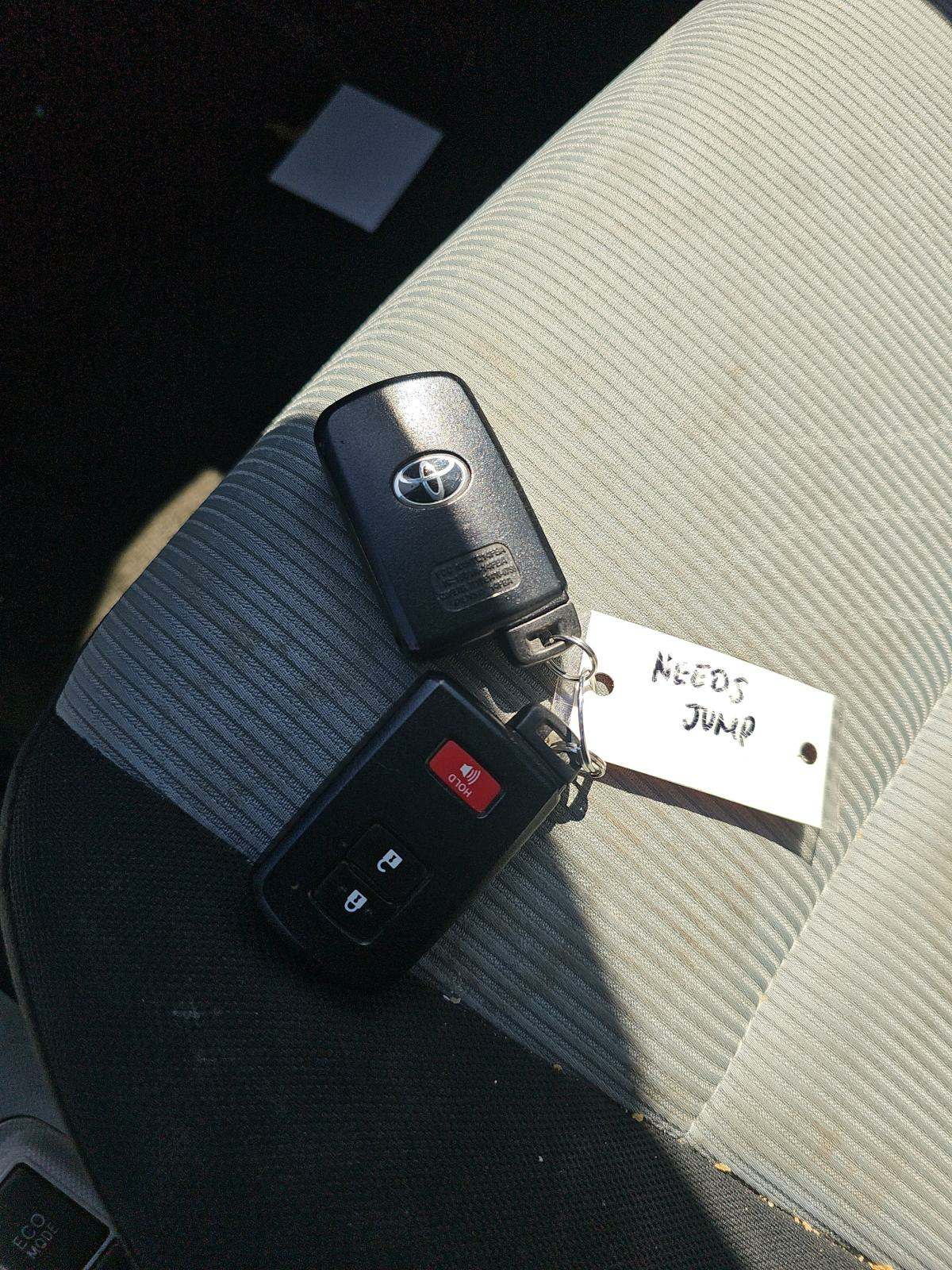 2014 Toyota Prius c Three FWD