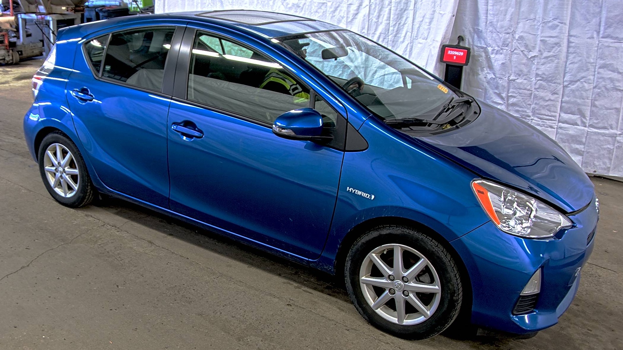 2014 Toyota Prius c Three FWD
