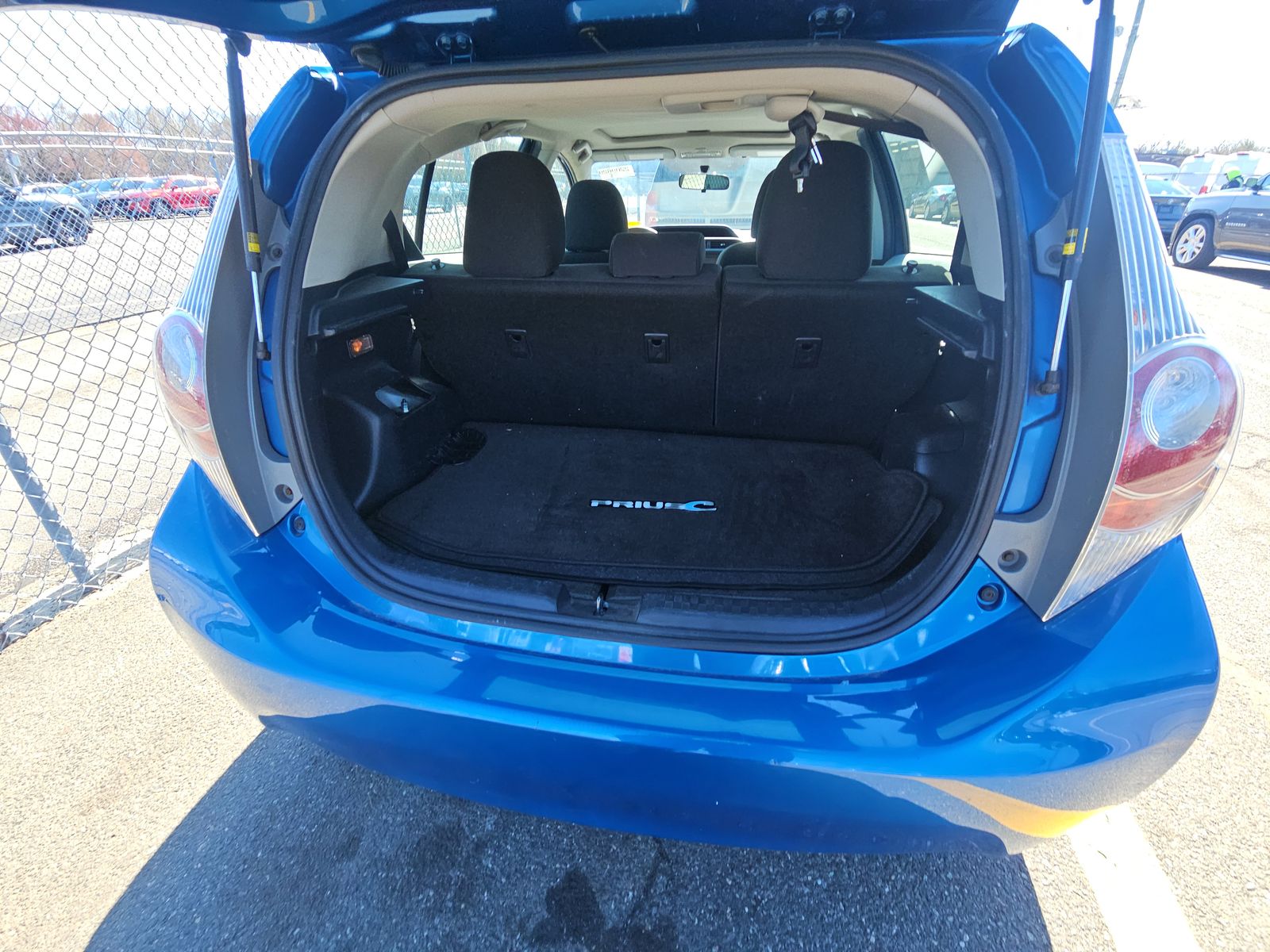 2014 Toyota Prius c Three FWD