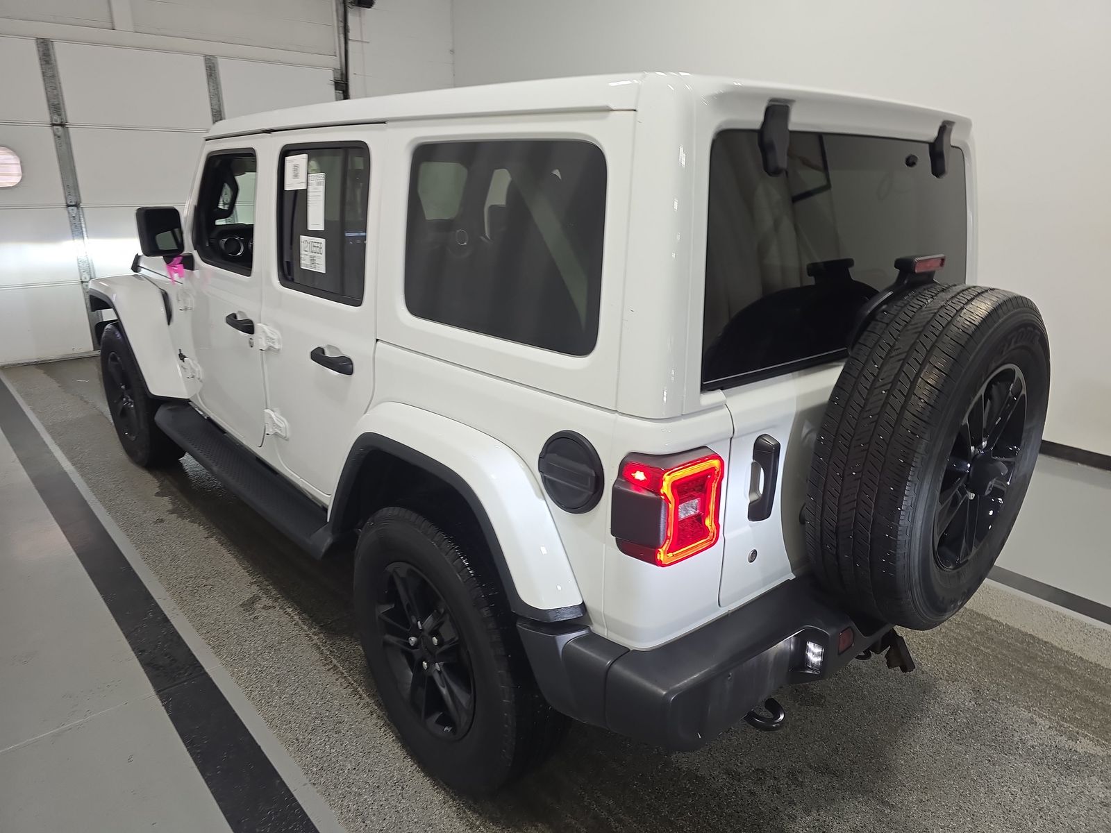 2020 Jeep Wrangler Unlimited Sahara Altitude AWD