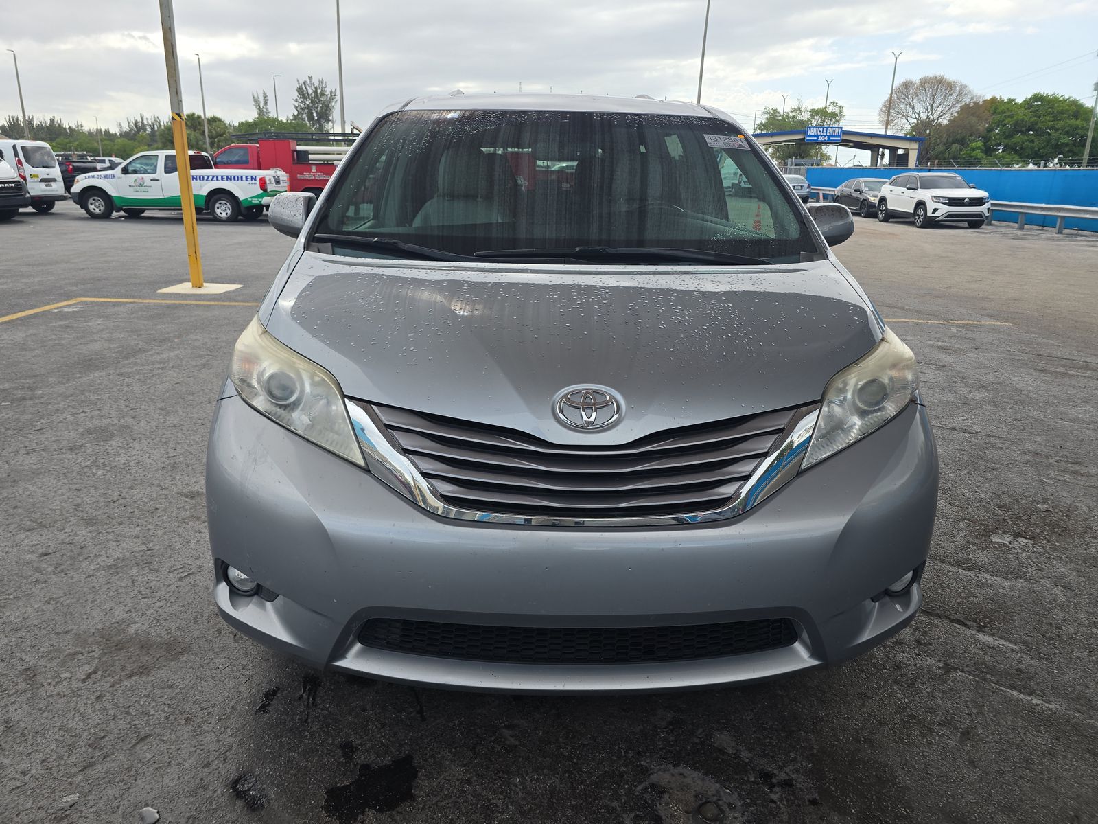 2015 Toyota Sienna XLE Premium FWD