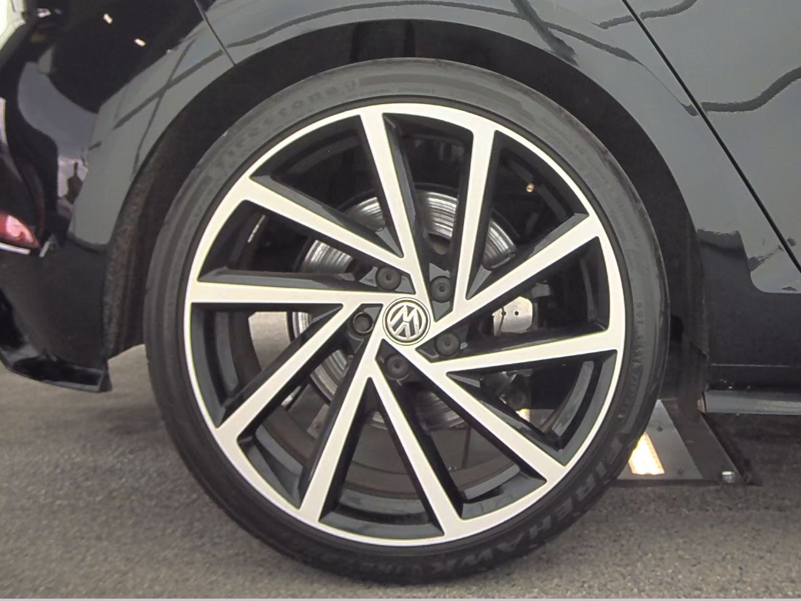 2019 Volkswagen Golf R 2.0T AWD