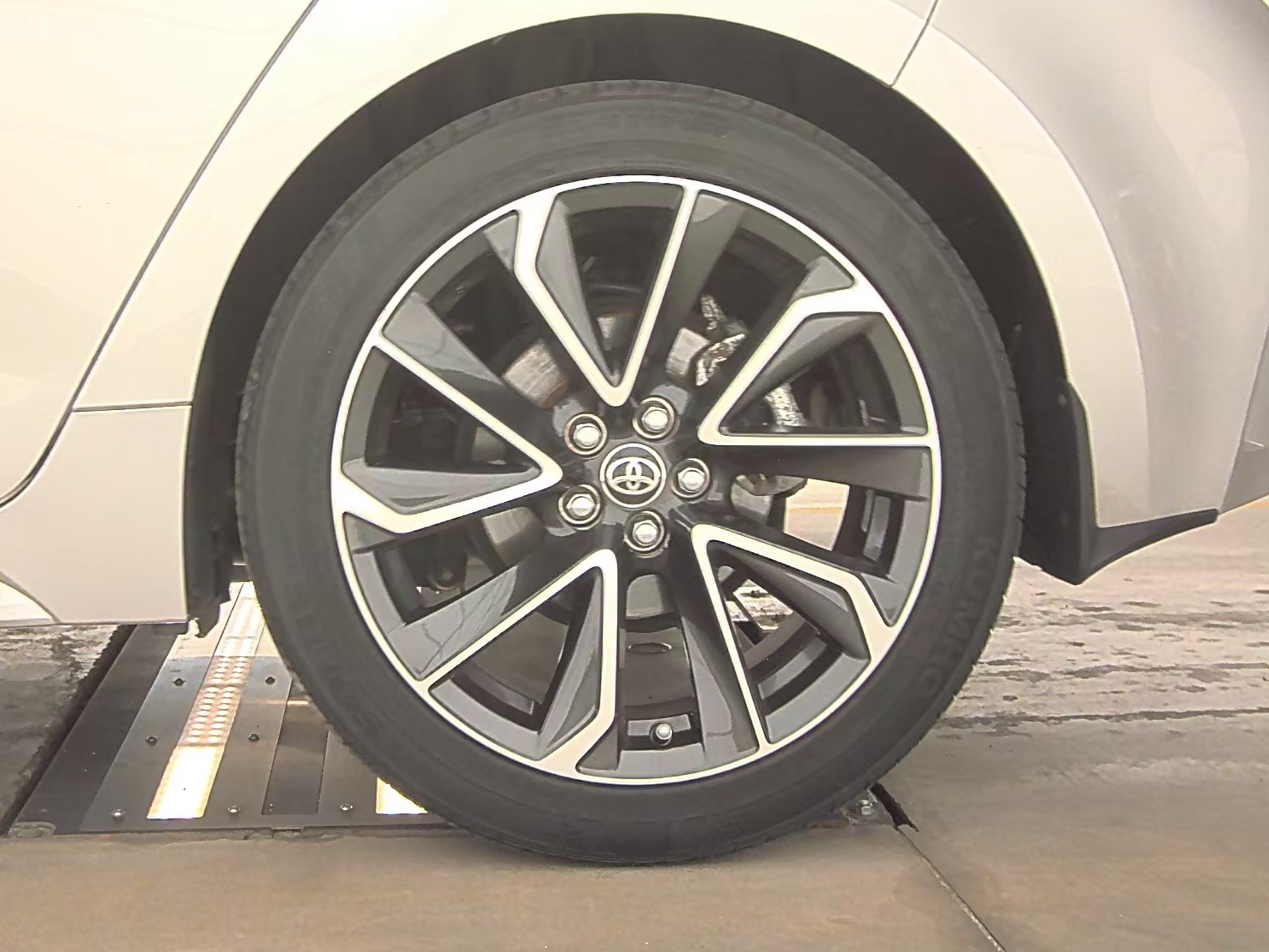 2019 Toyota Corolla XSE FWD