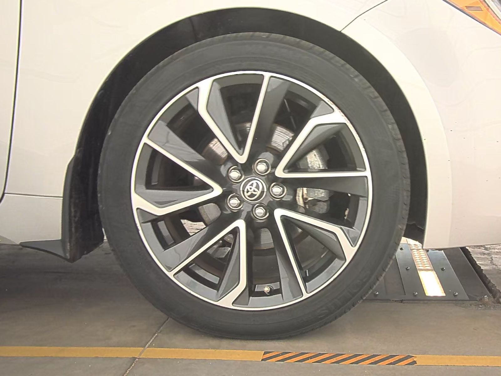 2019 Toyota Corolla XSE FWD