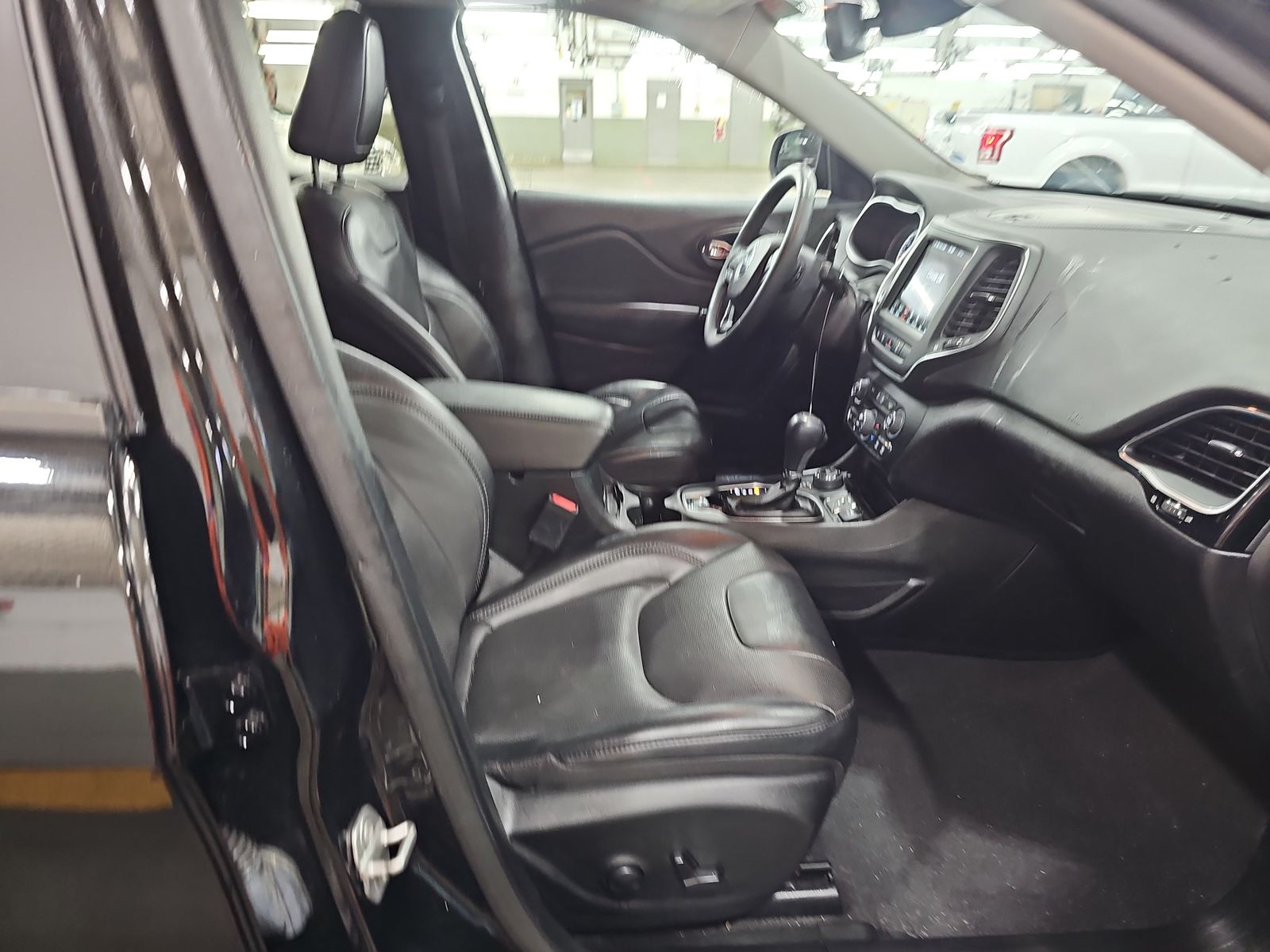 2023 Jeep Cherokee Altitude Lux AWD