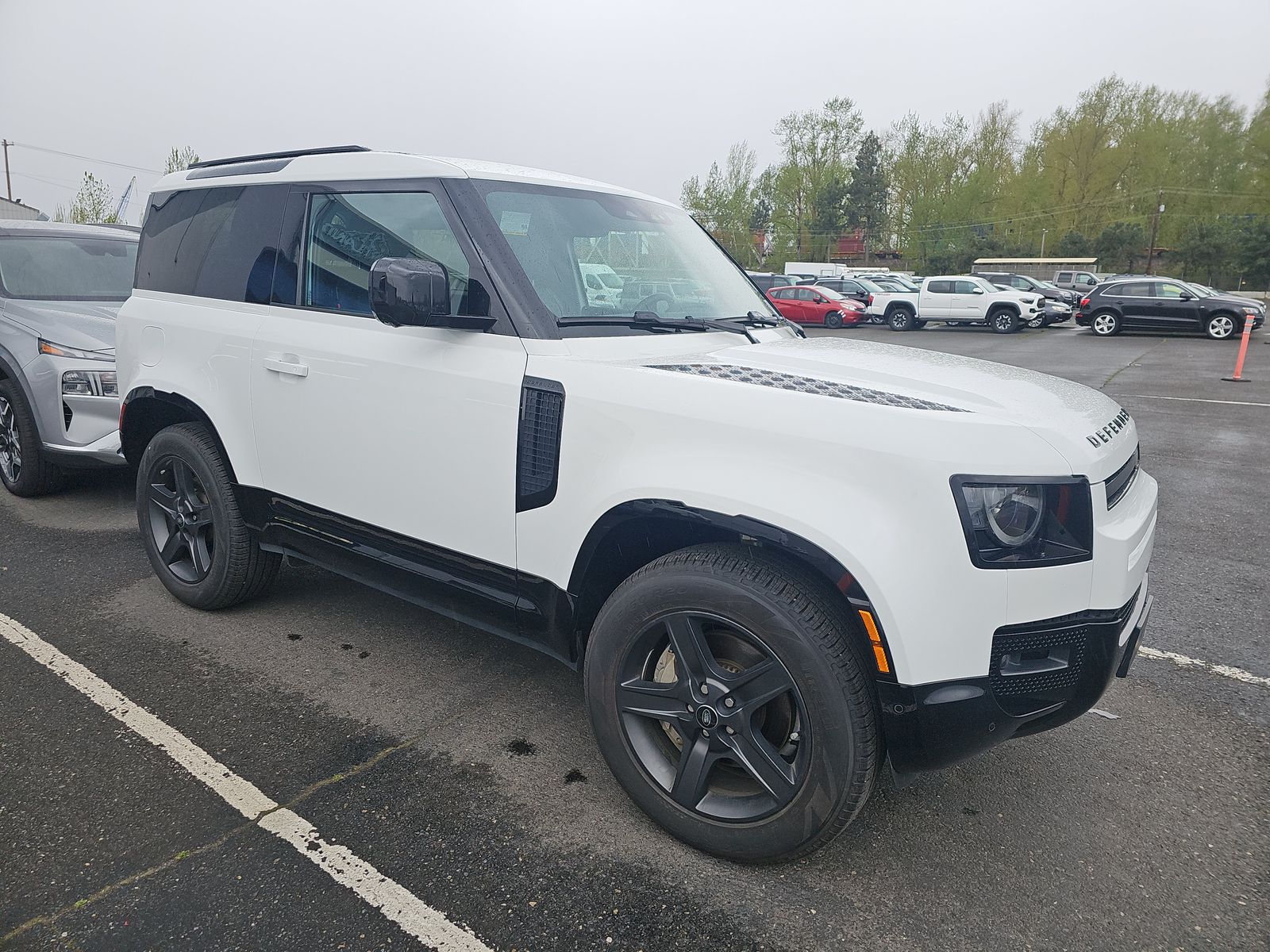 2024 Land Rover Defender 90 X-Dynamic SE AWD