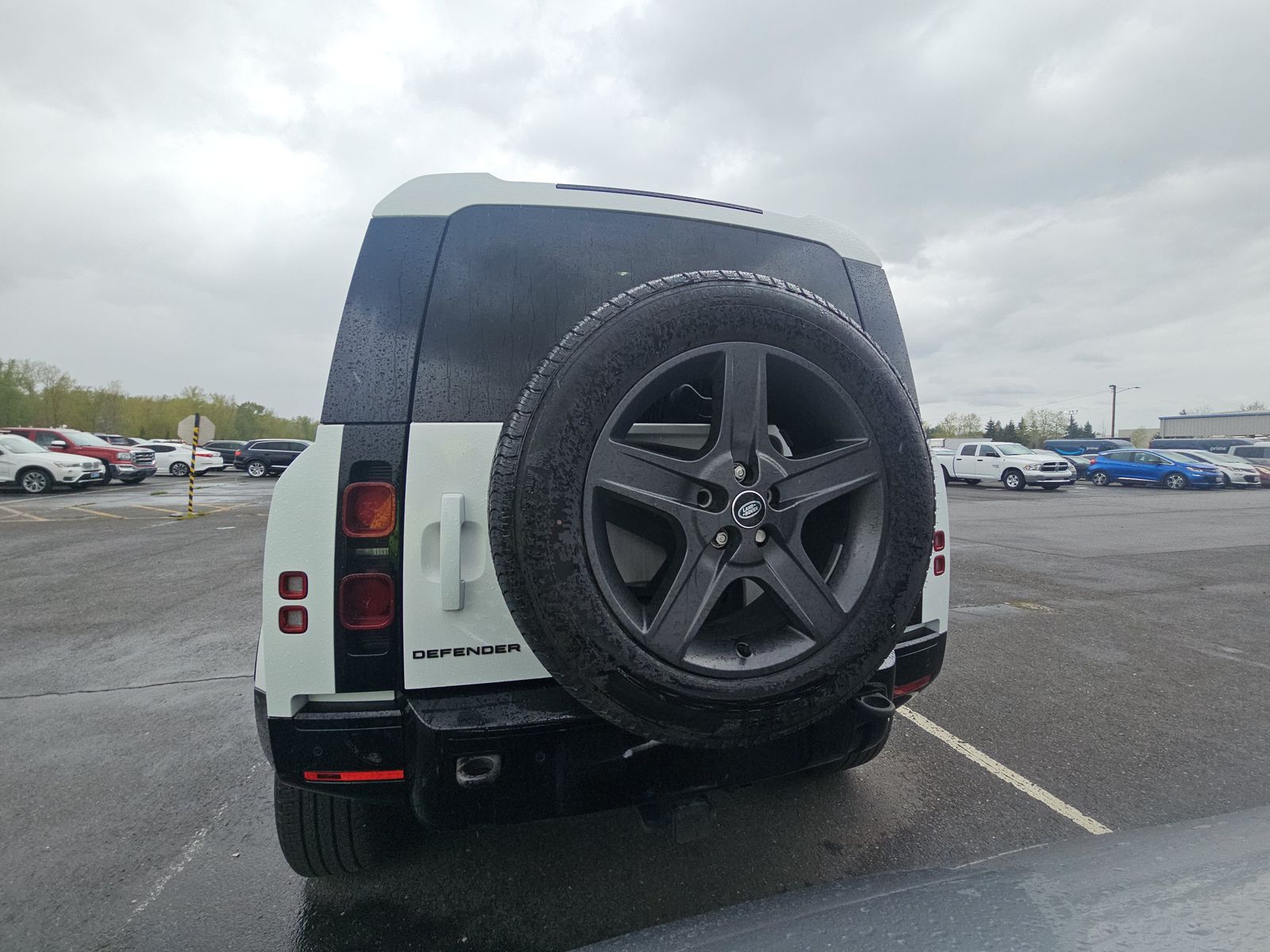 2024 Land Rover Defender 90 X-Dynamic SE AWD