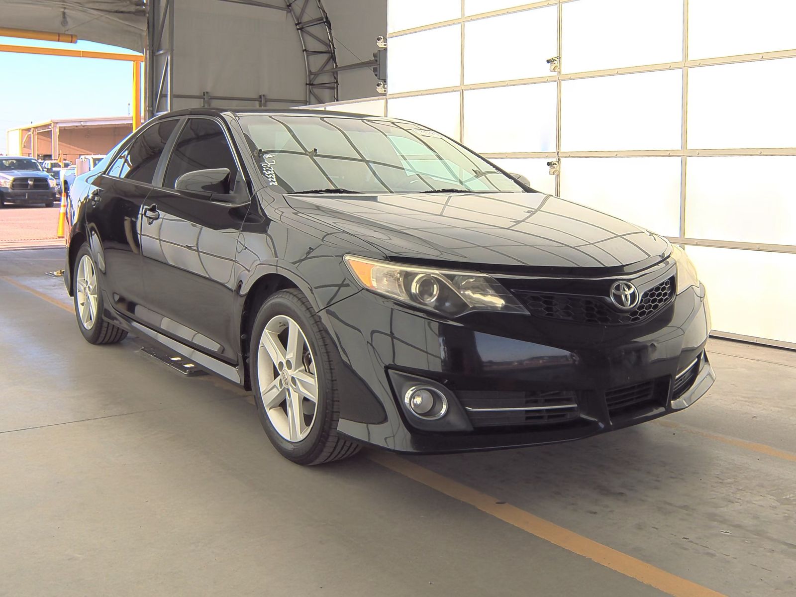 2013 Toyota Camry SE FWD